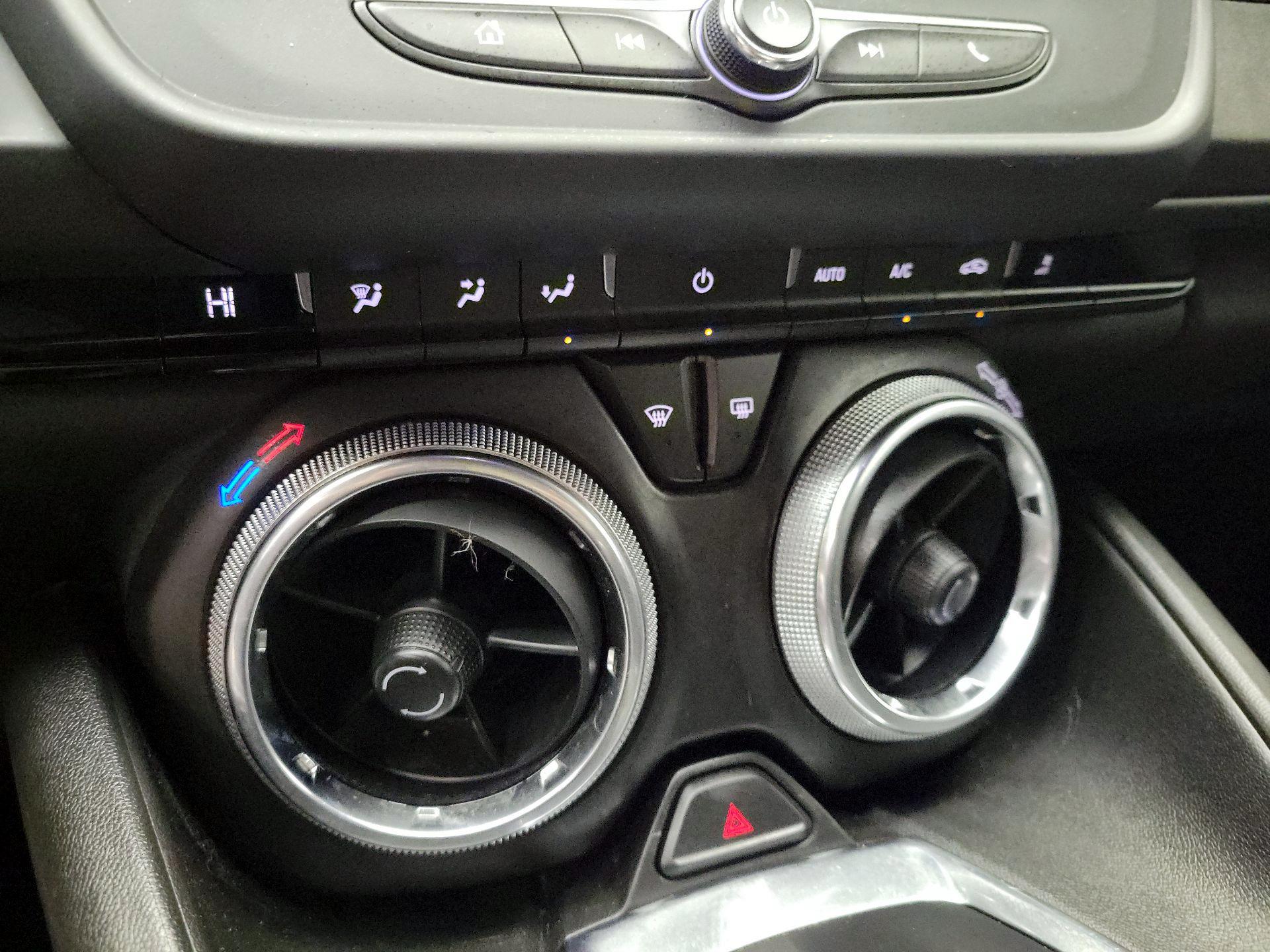 Thumbnail: 2022 Chevrolet Camaro - 15