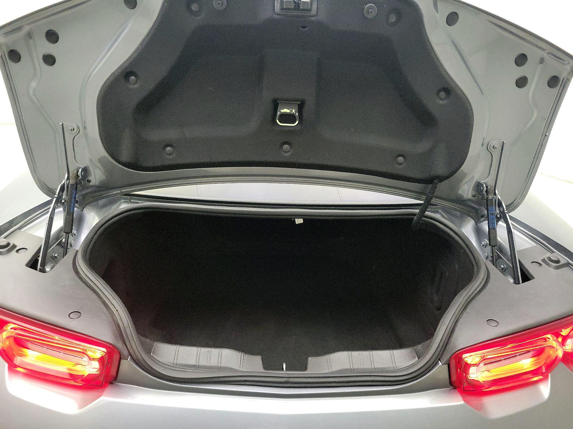 Thumbnail: 2022 Chevrolet Camaro - 19