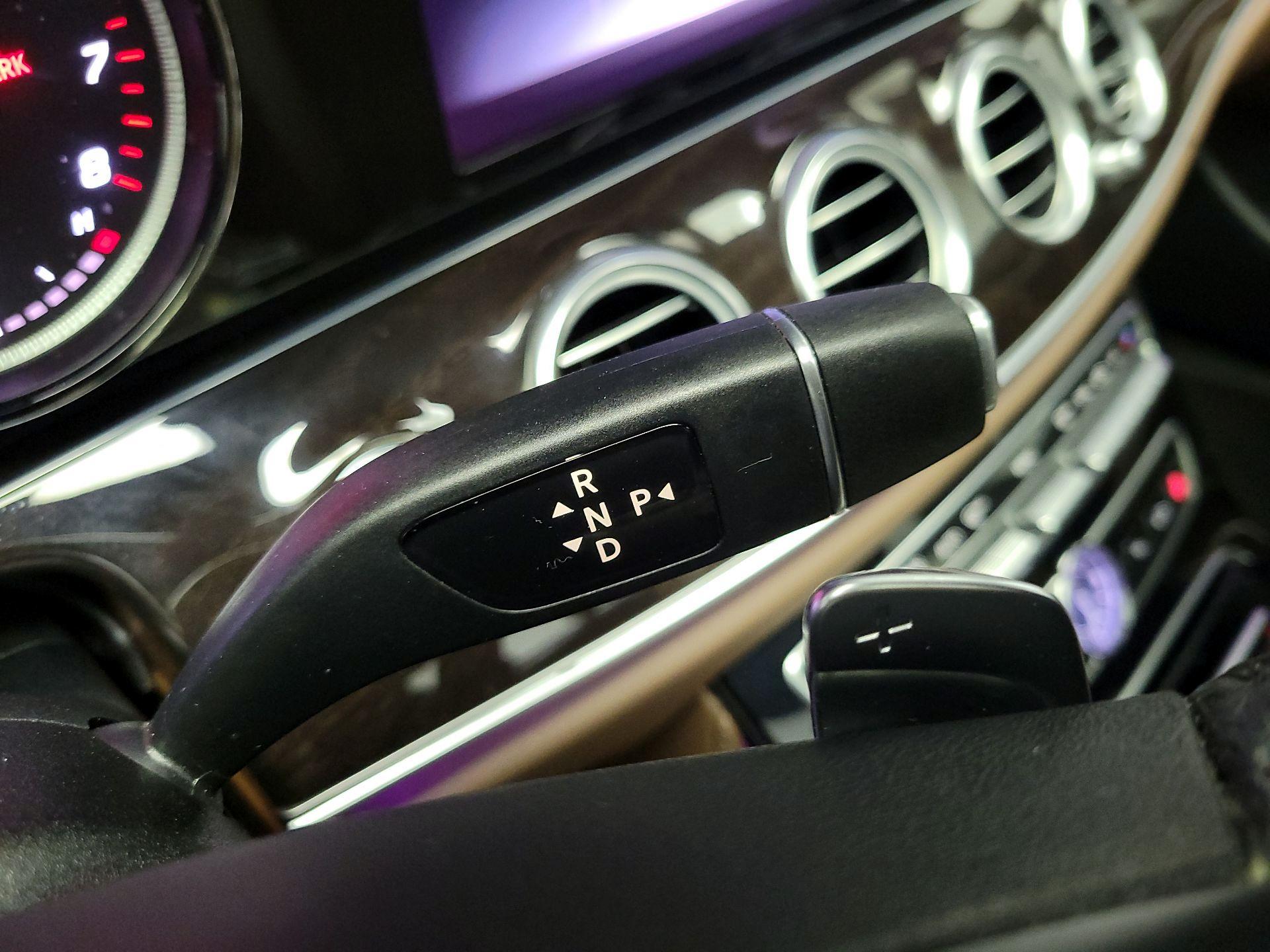 Thumbnail: 2018 Mercedes-Benz E-Class - 18