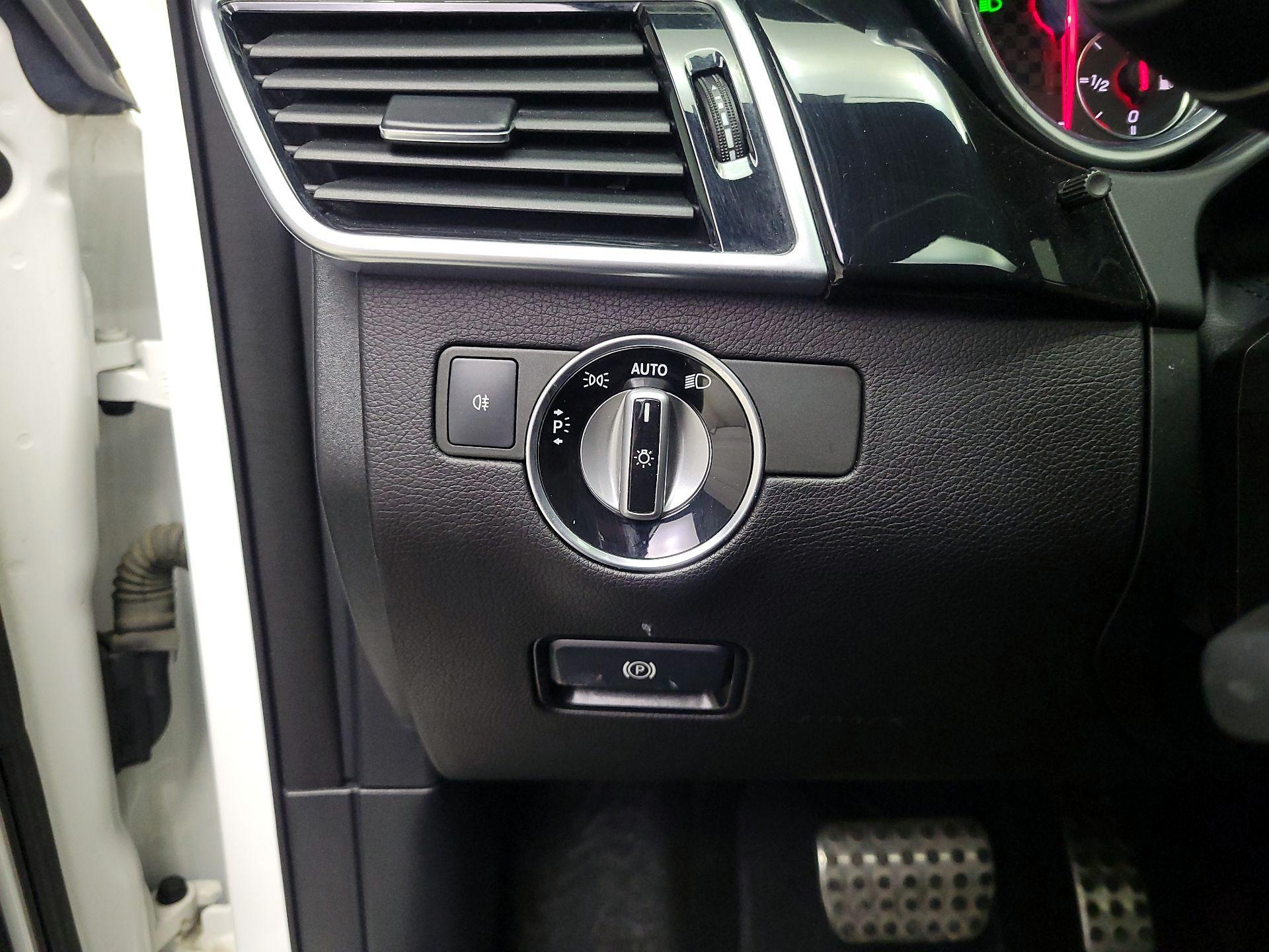 Thumbnail: 2018 Mercedes-Benz GLE - 13