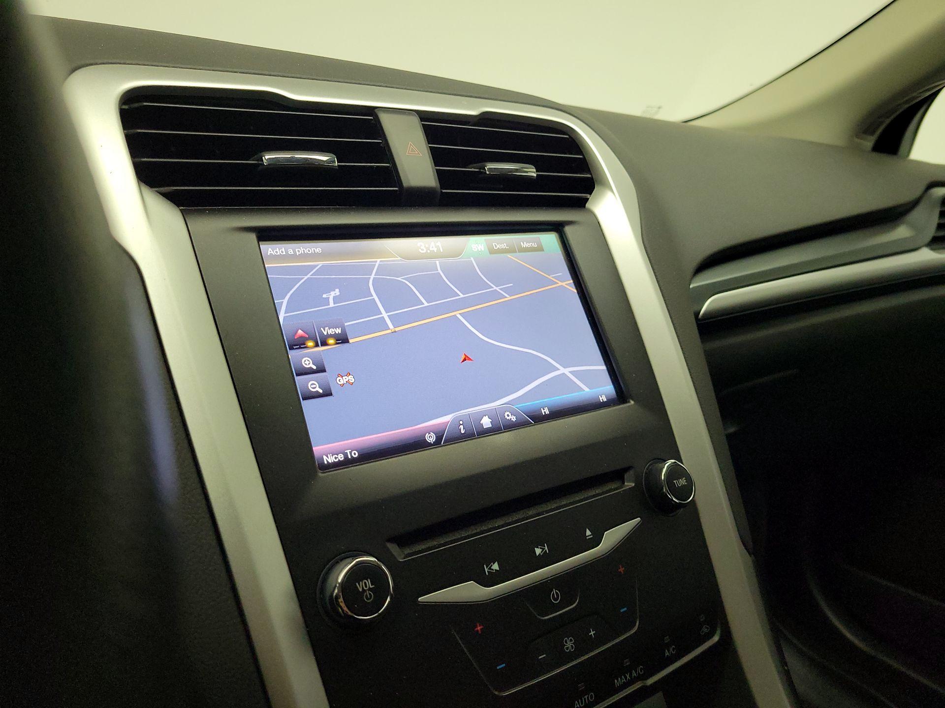 Thumbnail: 2015 Ford Fusion - 14