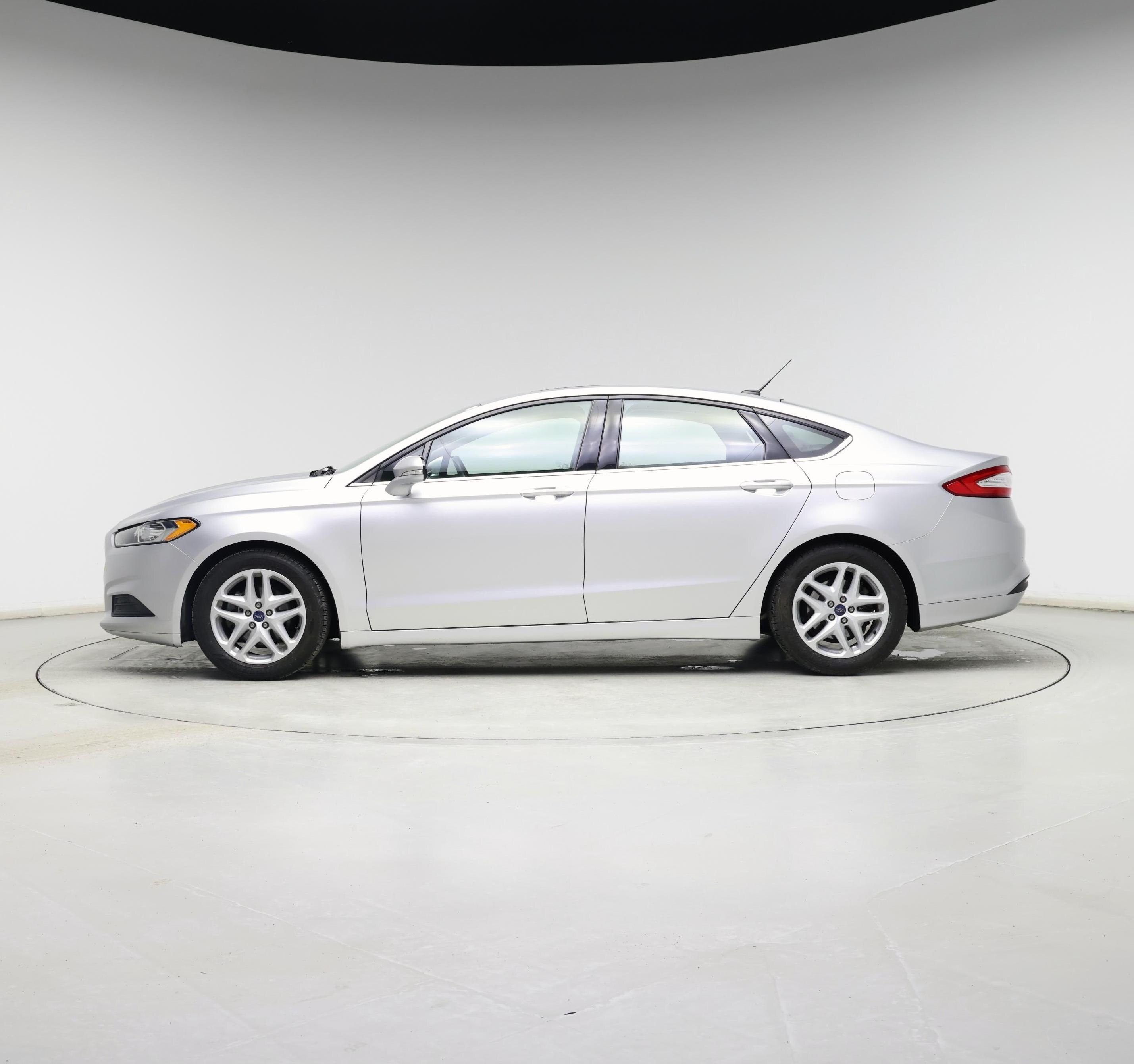 Thumbnail: 2015 Ford Fusion - 3