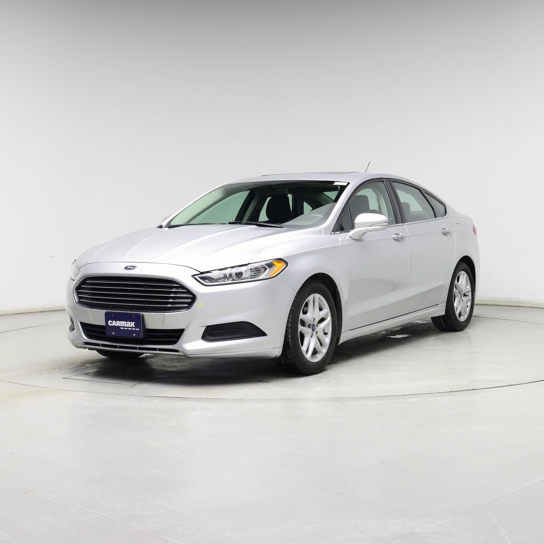 Thumbnail: 2015 Ford Fusion - 4