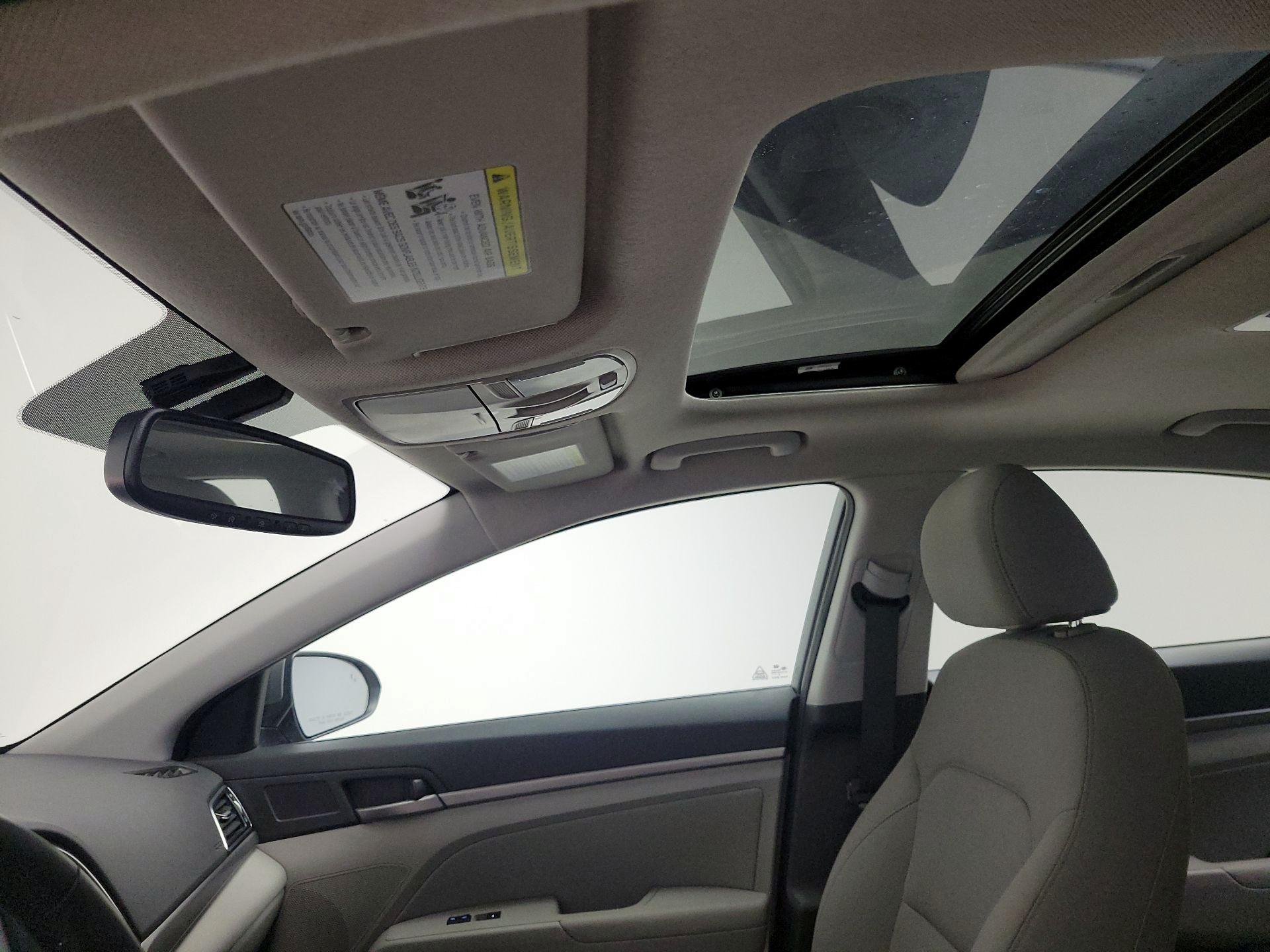 Thumbnail: 2018 Hyundai Elantra - 19