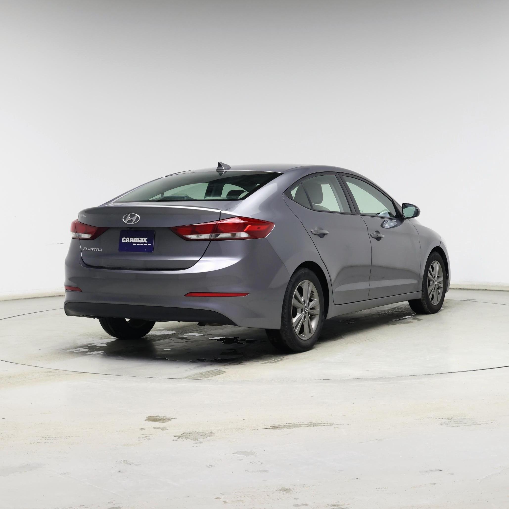 Thumbnail: 2018 Hyundai Elantra - 8