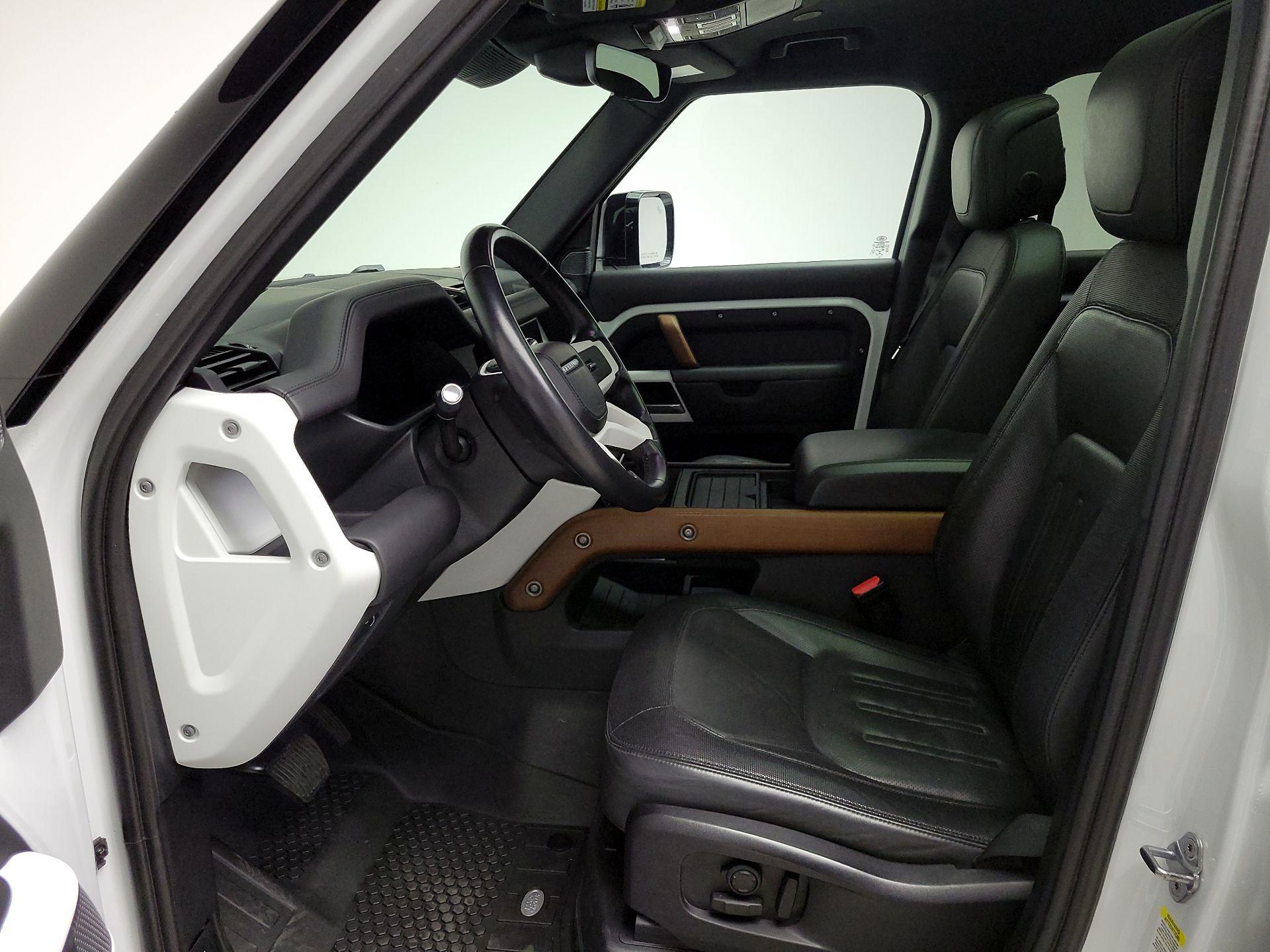 Thumbnail: 2022 Land Rover Defender - 11