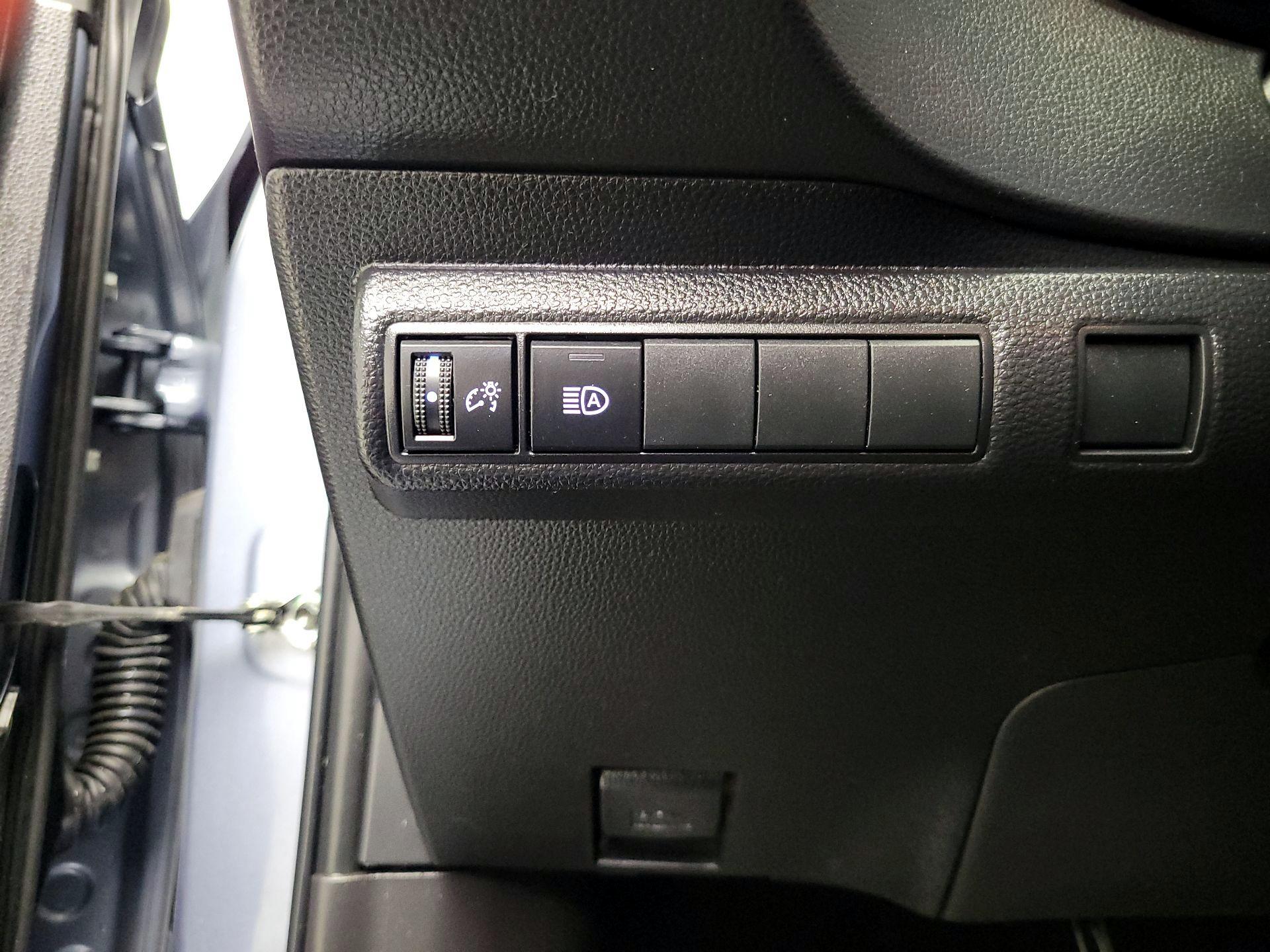 Thumbnail: 2022 Toyota Corolla - 13