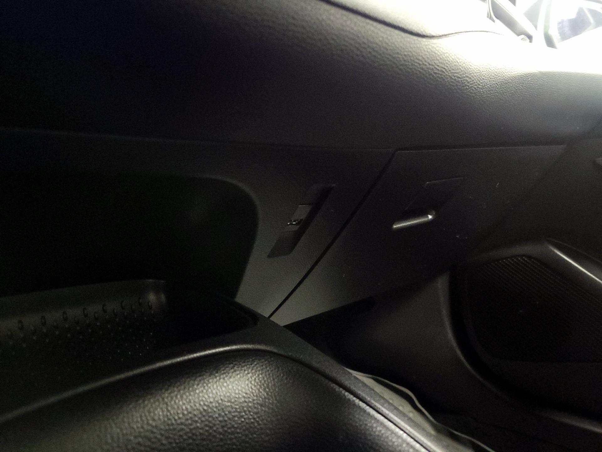 Thumbnail: 2022 Toyota Corolla - 18