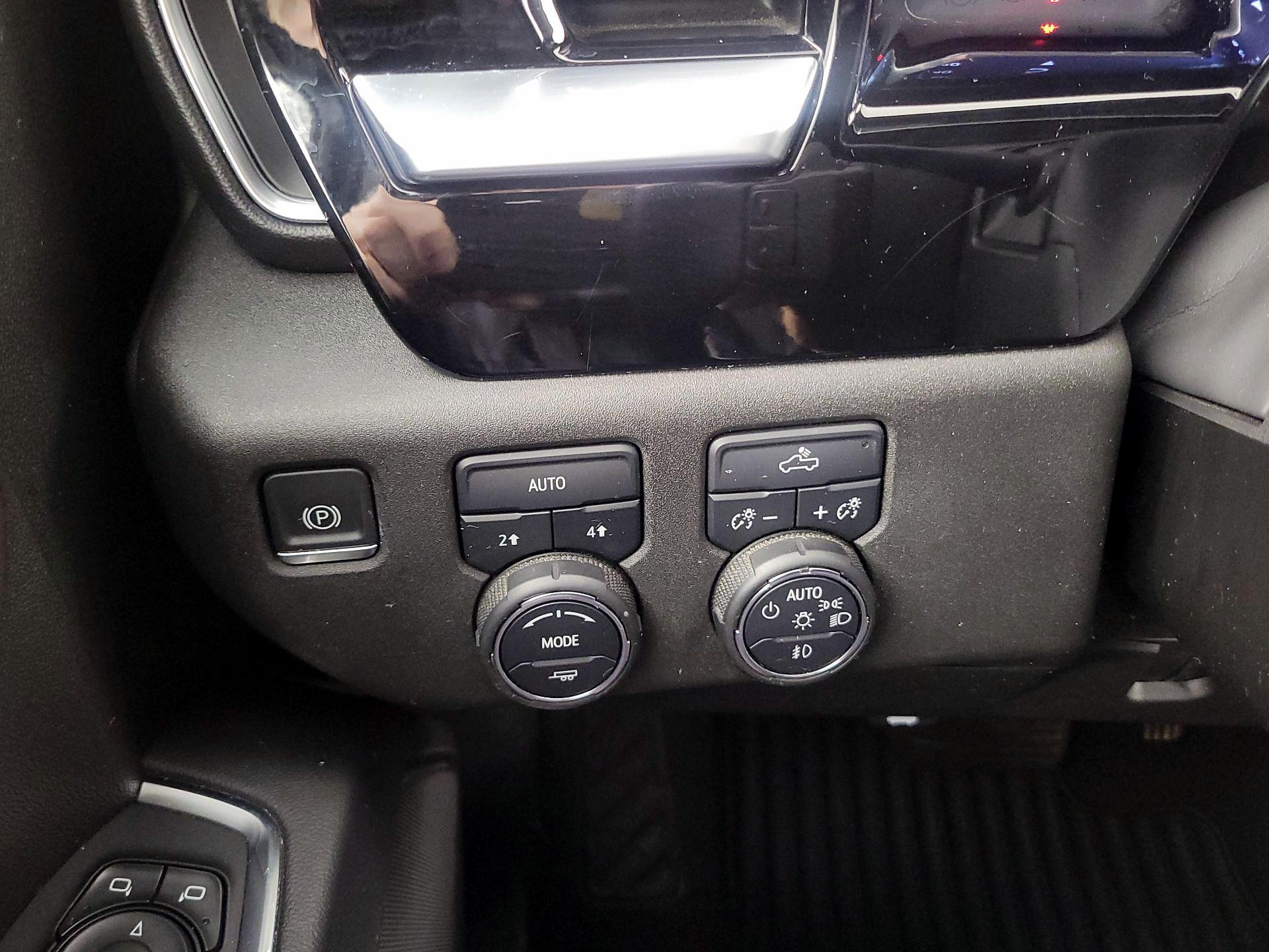 Thumbnail: 2022 Chevrolet Silverado 1500 - 13