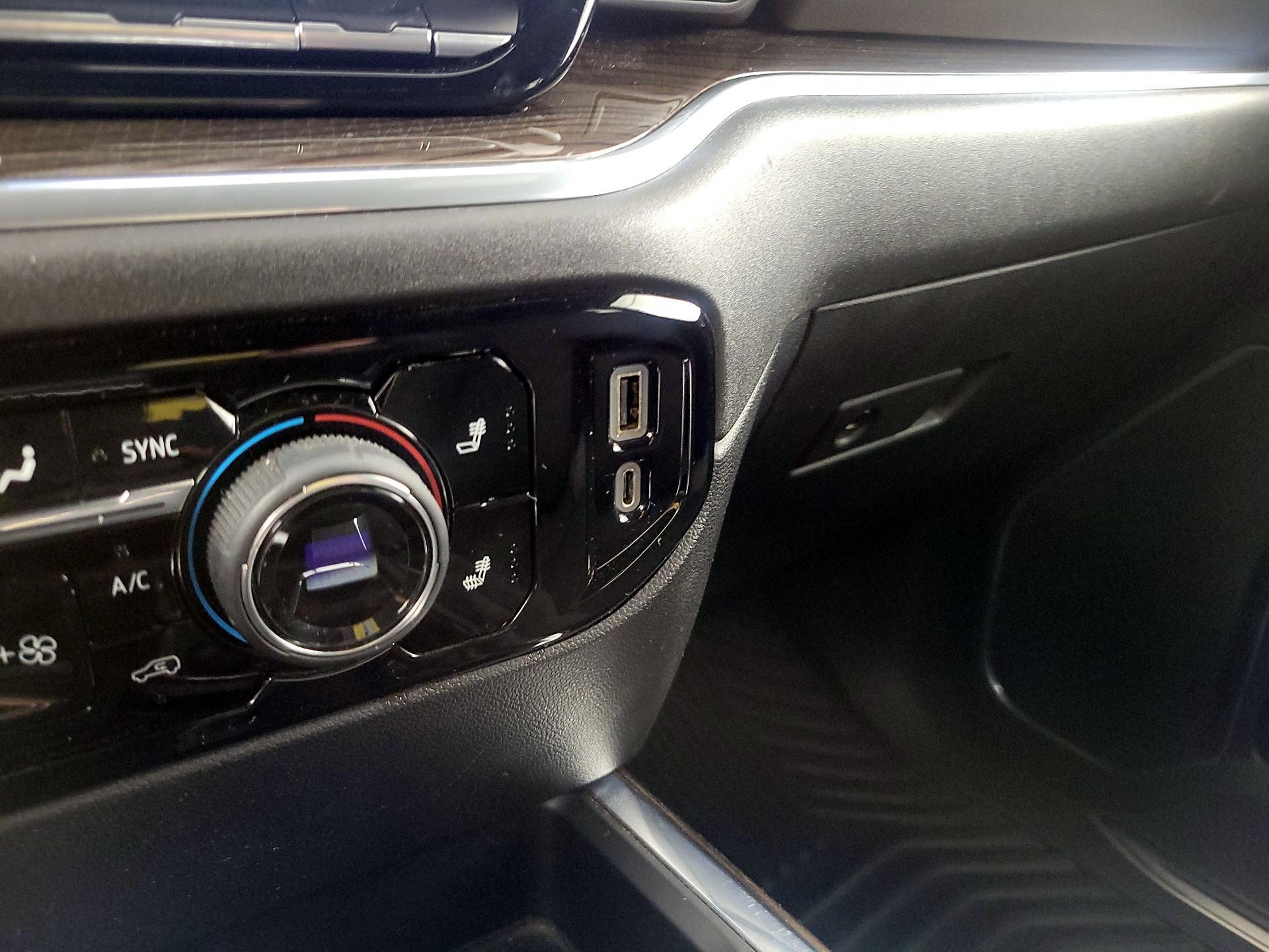 Thumbnail: 2022 Chevrolet Silverado 1500 - 19