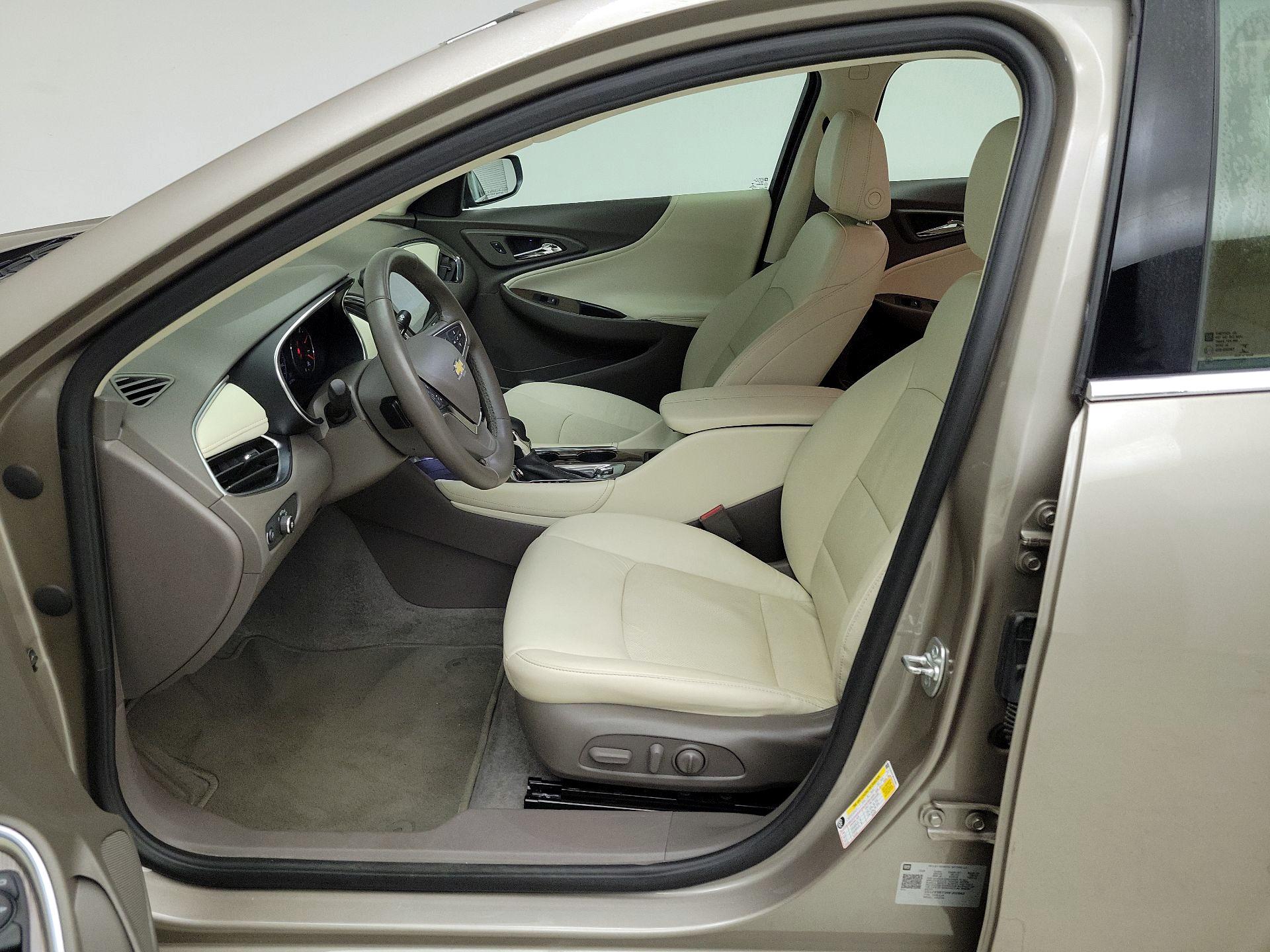 Thumbnail: 2024 Chevrolet Malibu - 11