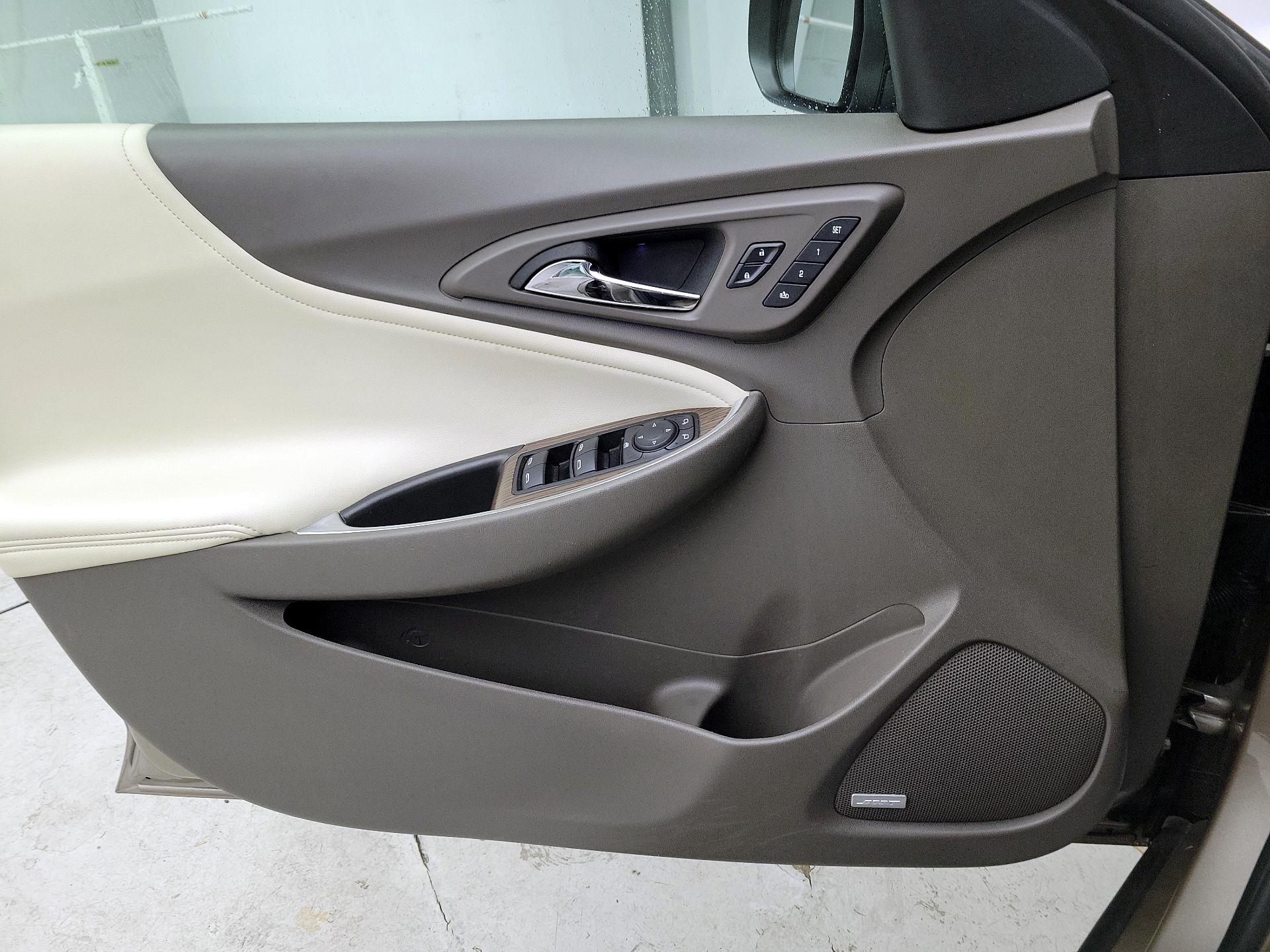 Thumbnail: 2024 Chevrolet Malibu - 12