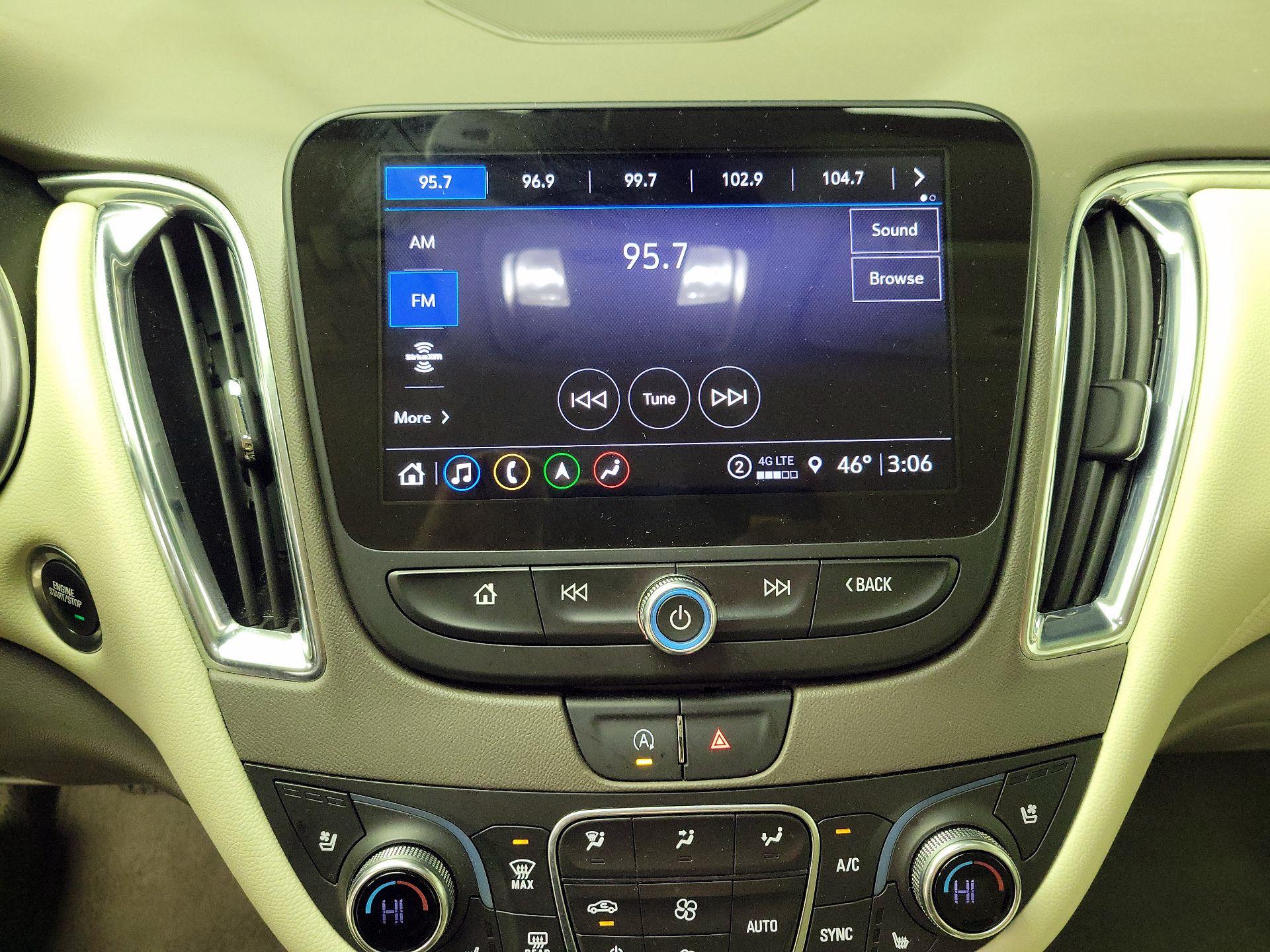 Thumbnail: 2024 Chevrolet Malibu - 16