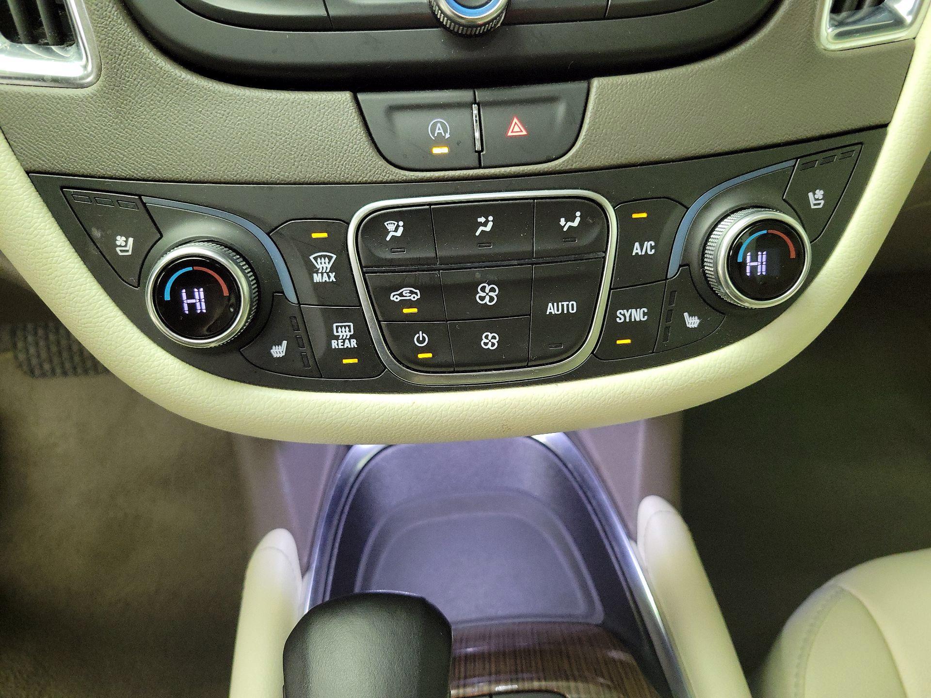 Thumbnail: 2024 Chevrolet Malibu - 17