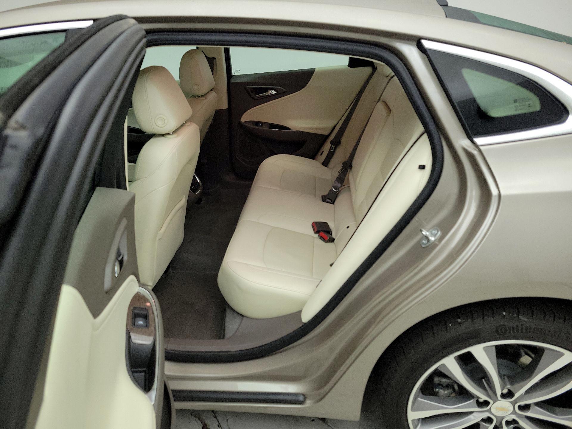 Thumbnail: 2024 Chevrolet Malibu - 20