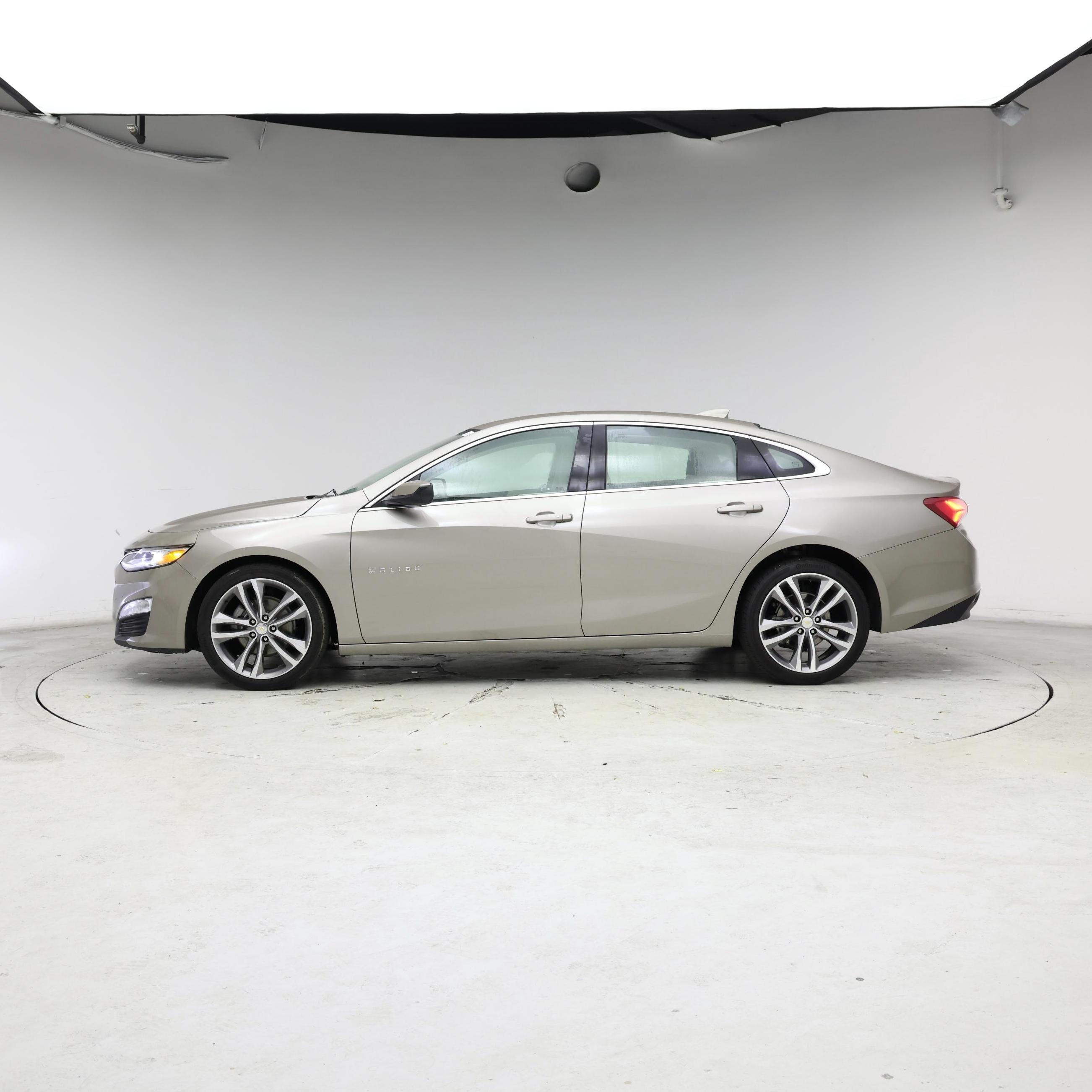 Thumbnail: 2024 Chevrolet Malibu - 3