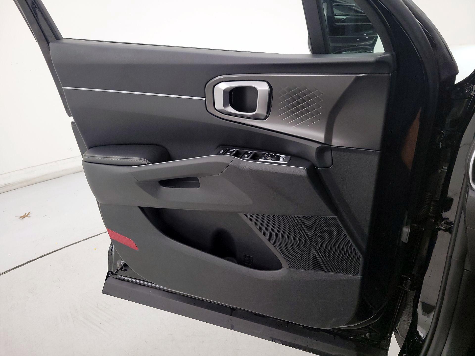 Thumbnail: 2024 Kia Sorento - 12