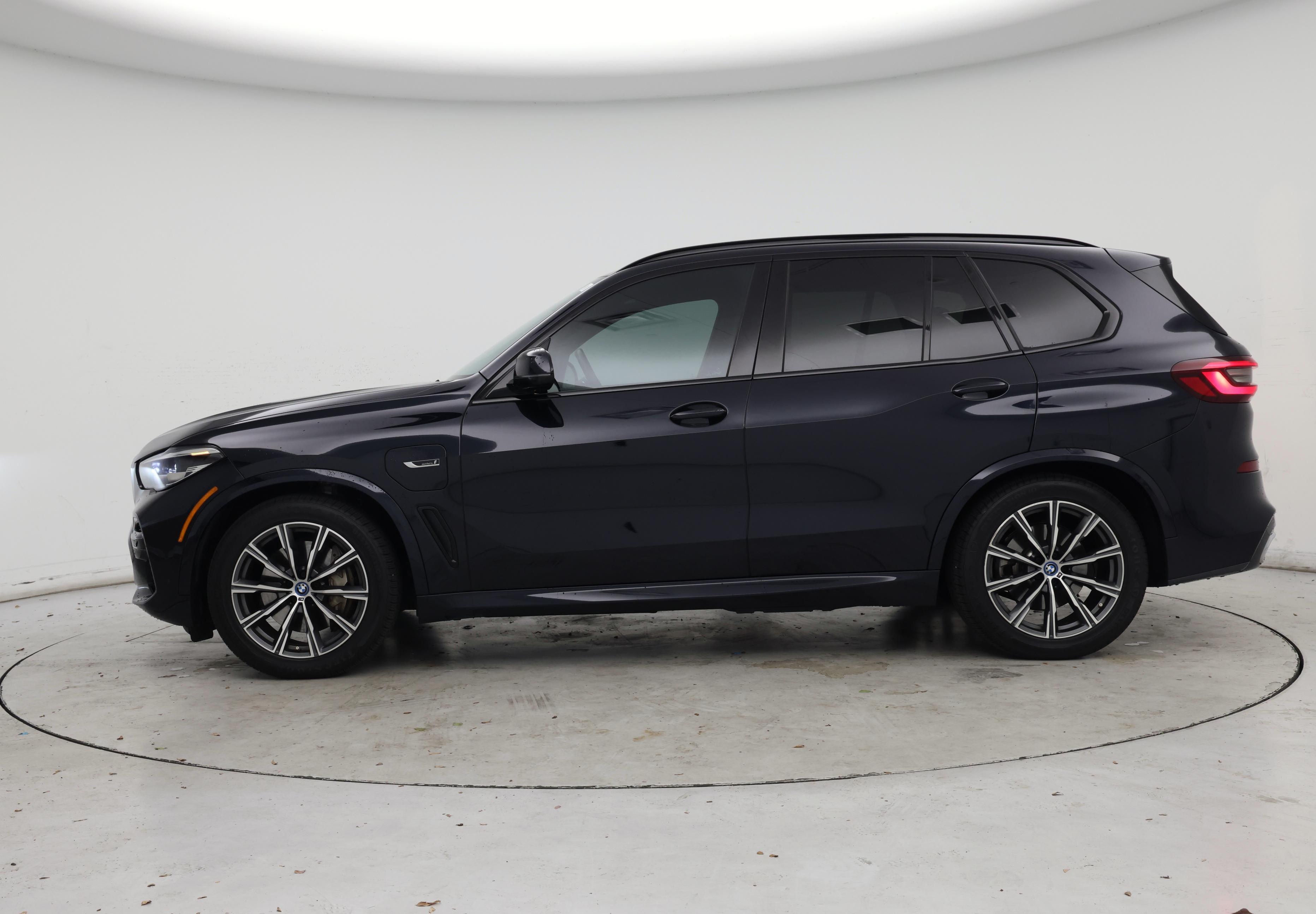 Thumbnail: 2023 BMW X5 - 3