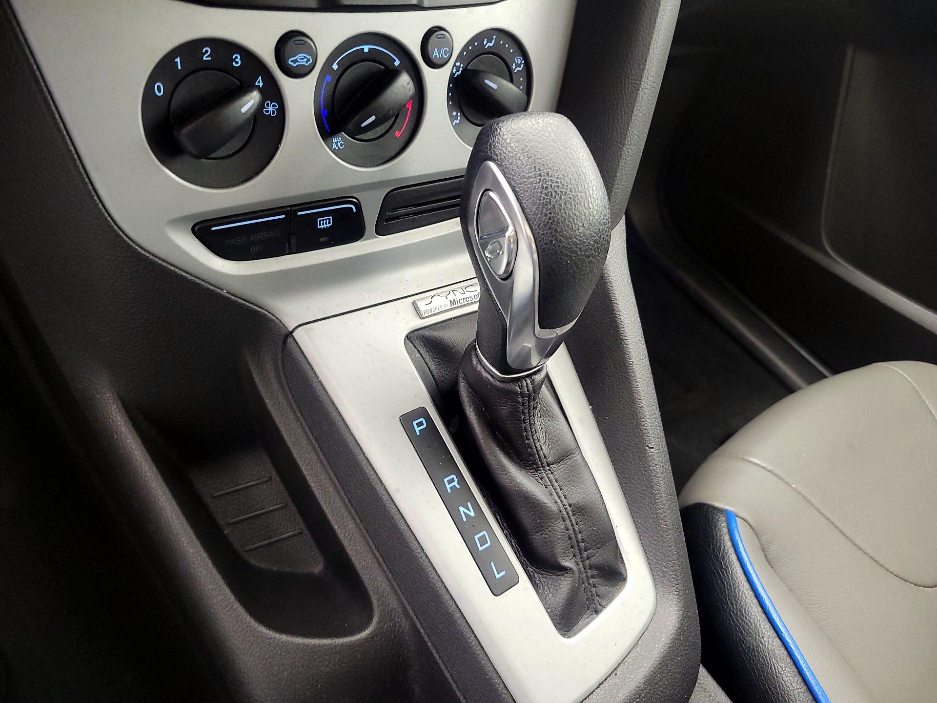 Thumbnail: 2014 Ford Focus - 16