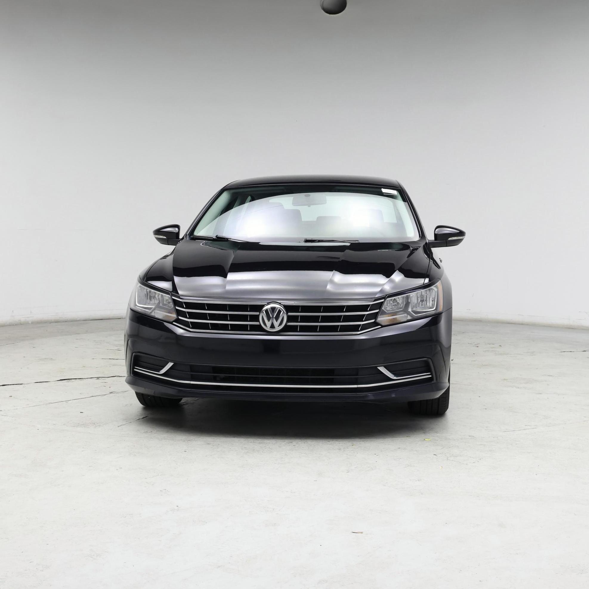Thumbnail: 2018 Volkswagen Passat - 5