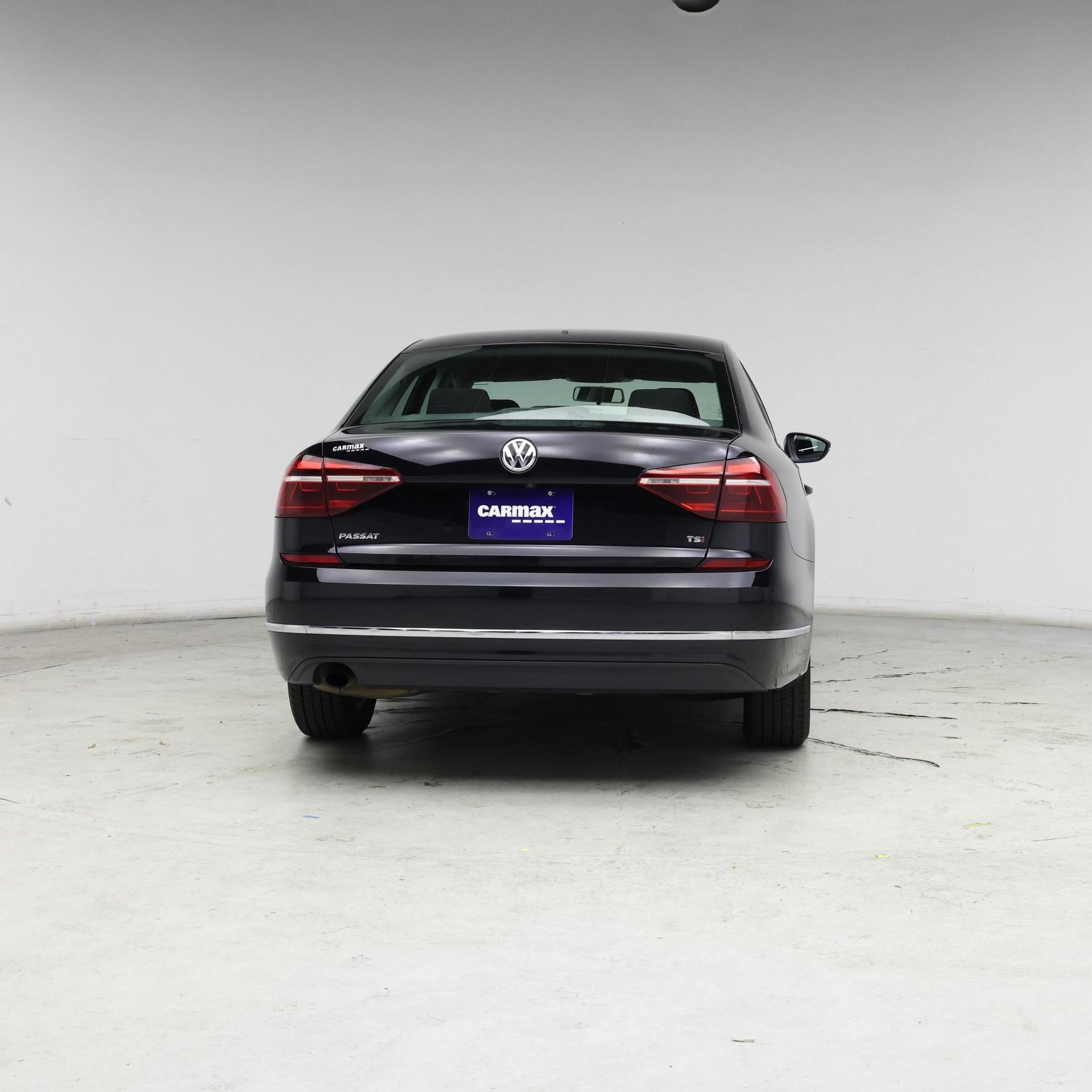 Thumbnail: 2018 Volkswagen Passat - 6