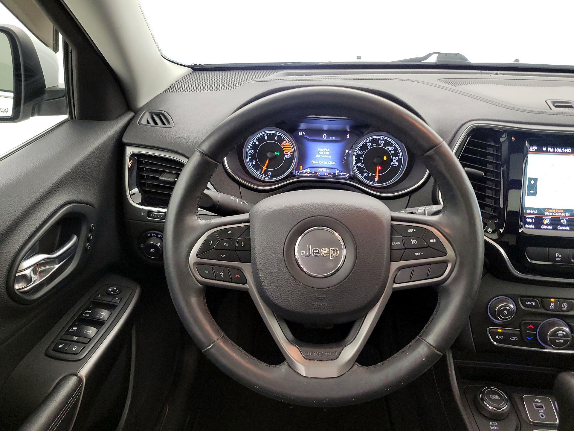 Thumbnail: 2019 Jeep Cherokee - 10