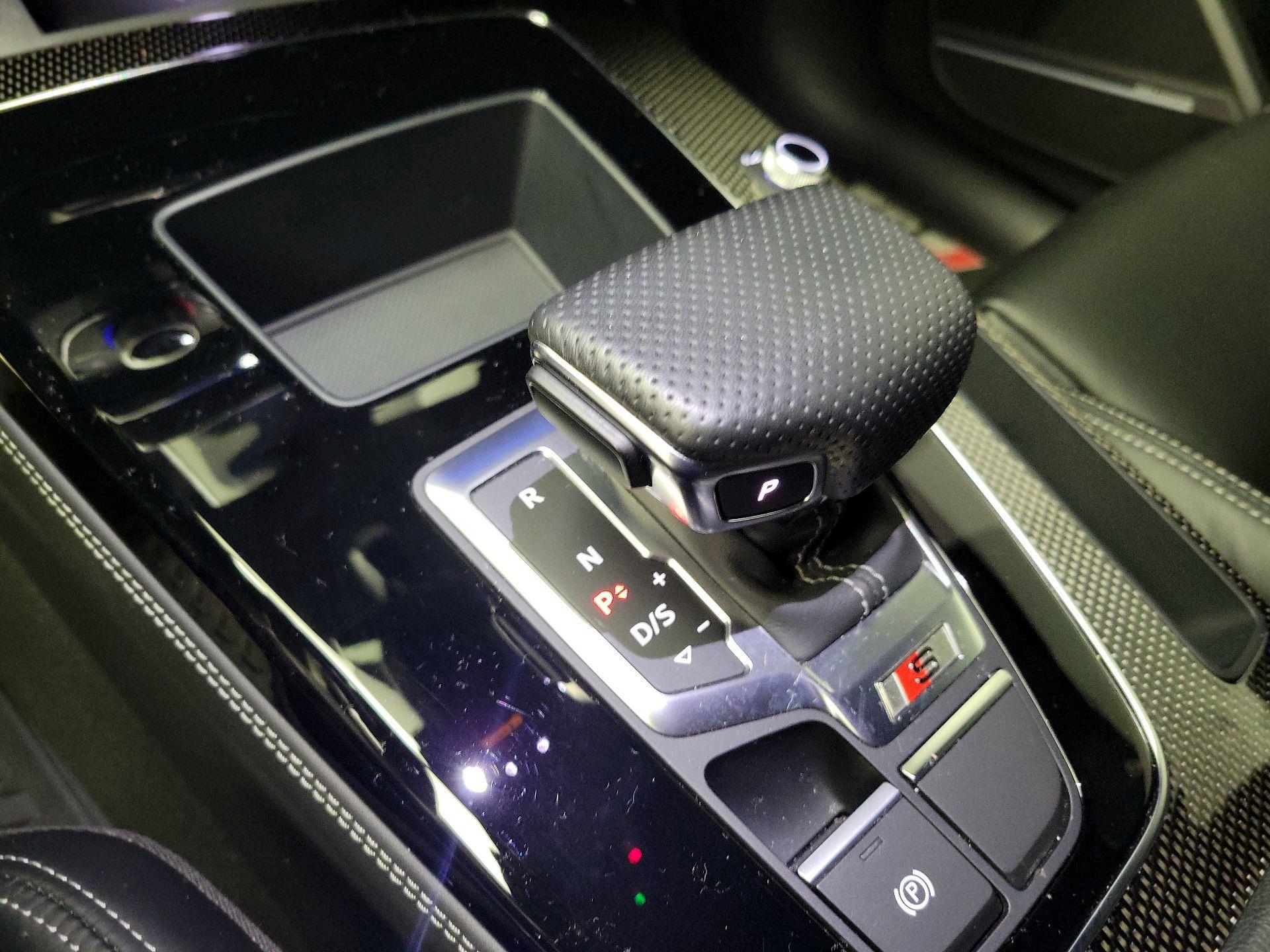 Thumbnail: 2023 Audi SQ5 - 18