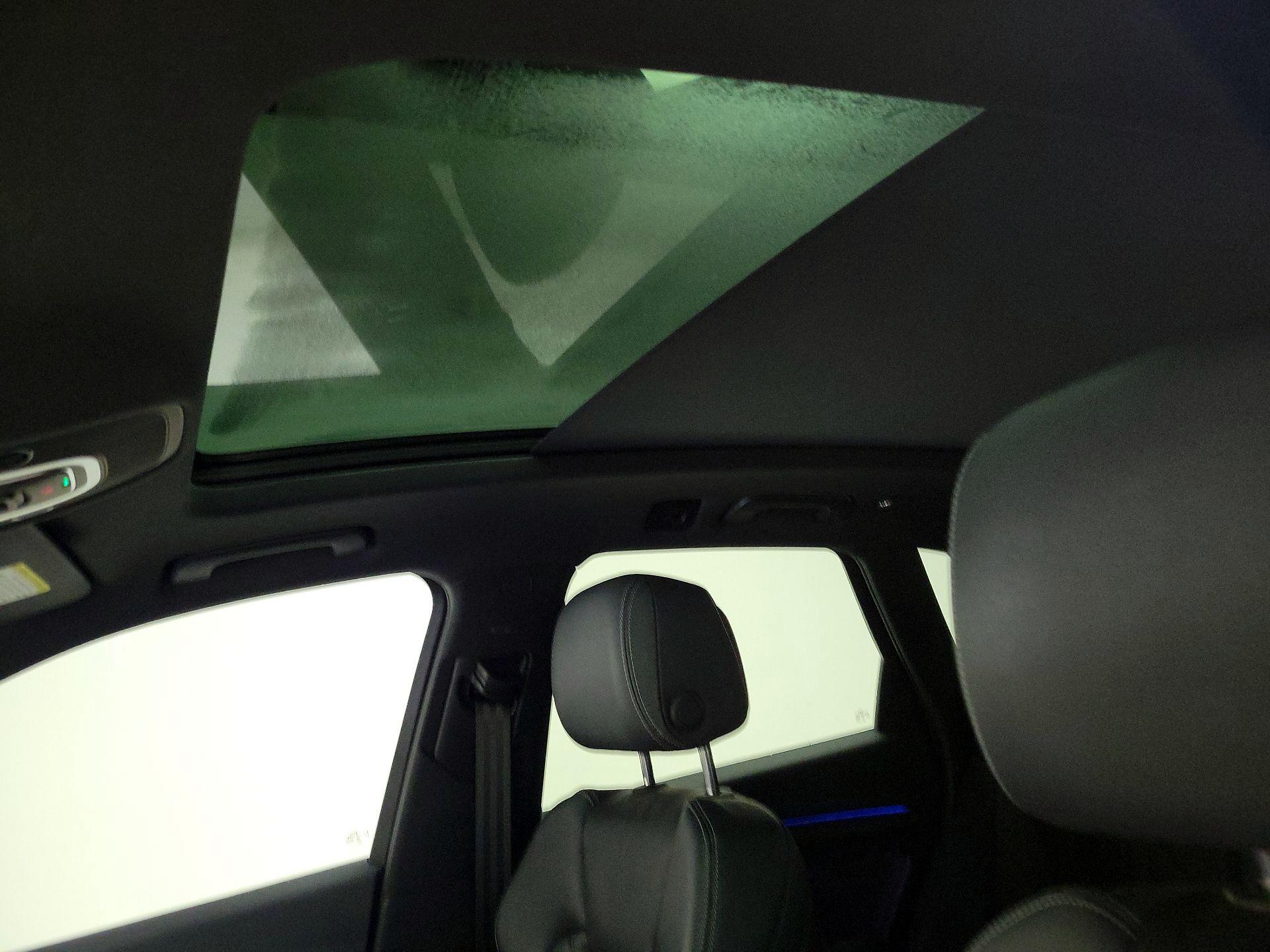 Thumbnail: 2023 Audi SQ5 - 20