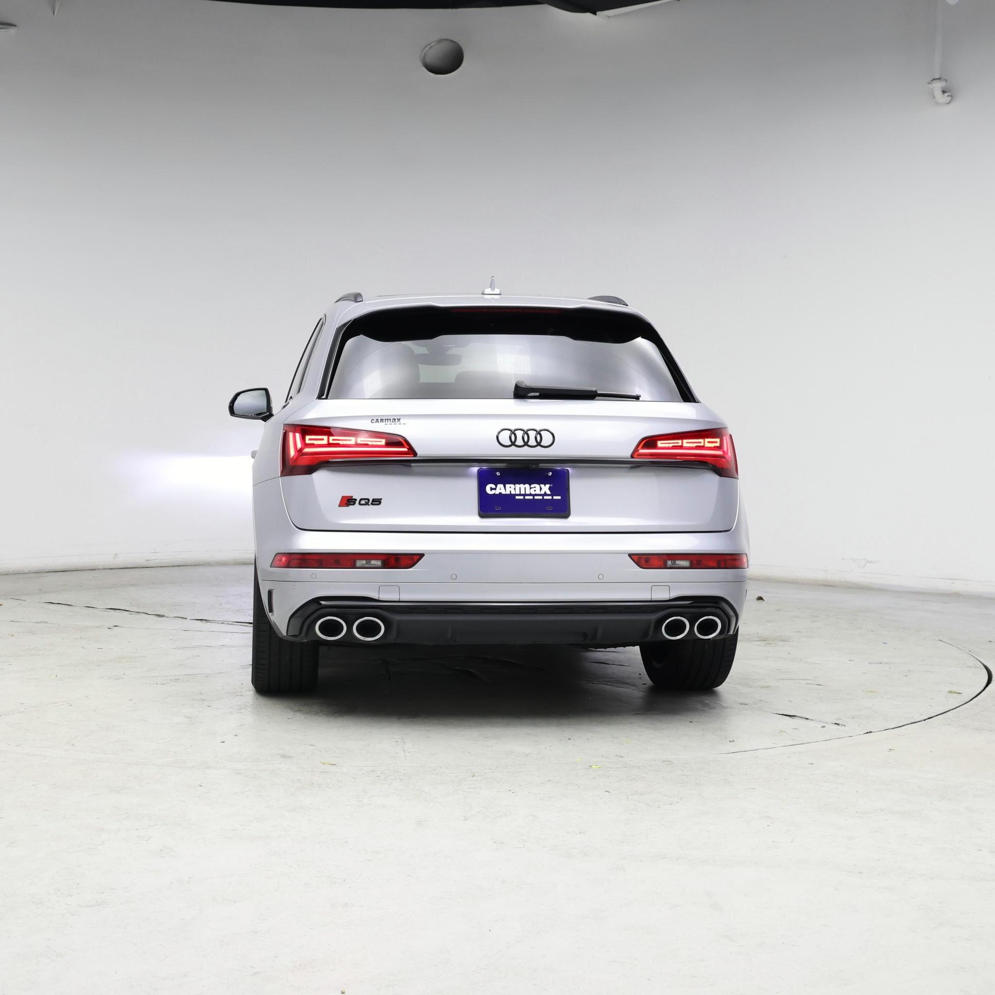 Thumbnail: 2023 Audi SQ5 - 6