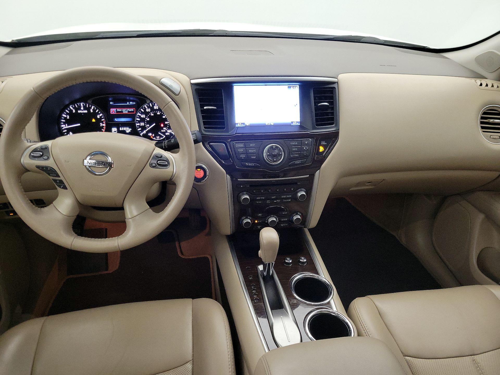 Thumbnail: 2015 Nissan Pathfinder - 9