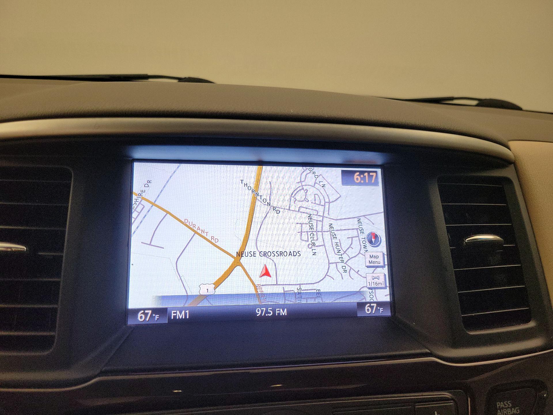 Thumbnail: 2015 Nissan Pathfinder - 14