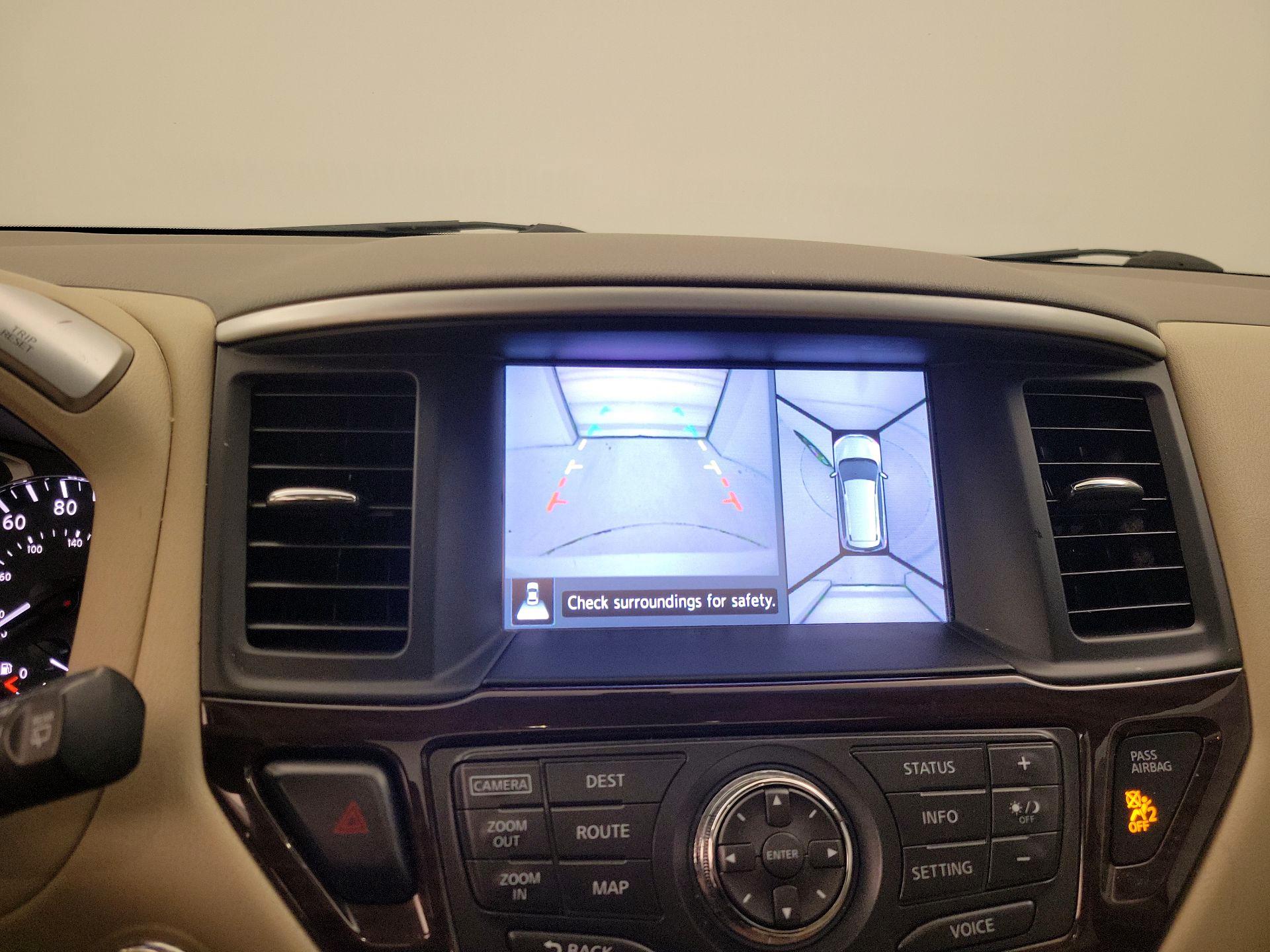 Thumbnail: 2015 Nissan Pathfinder - 15