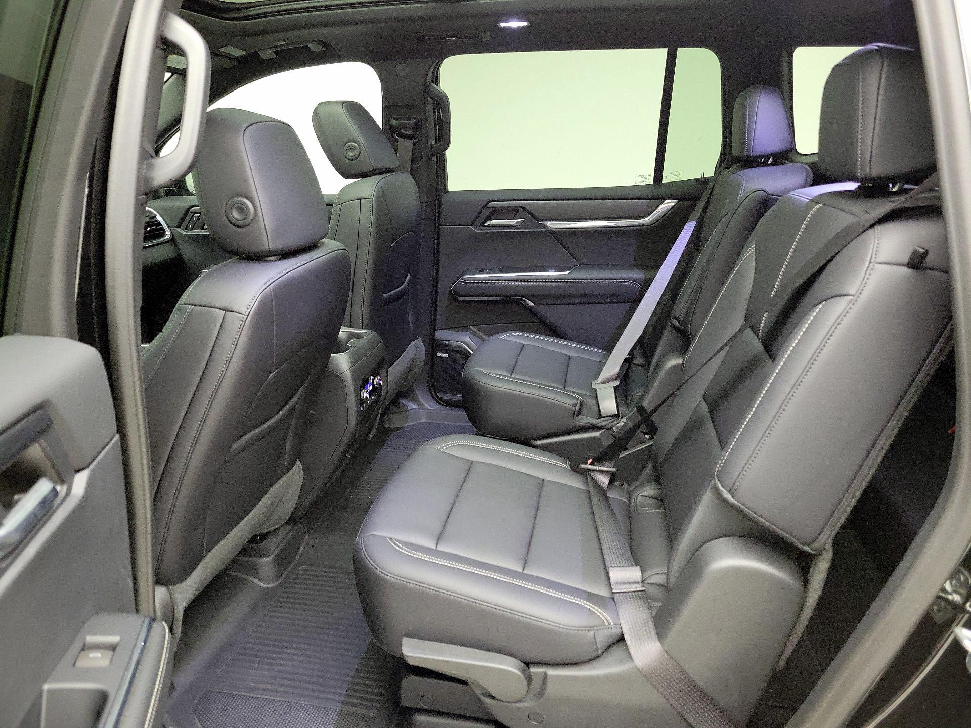 Thumbnail: 2024 GMC Acadia - 20