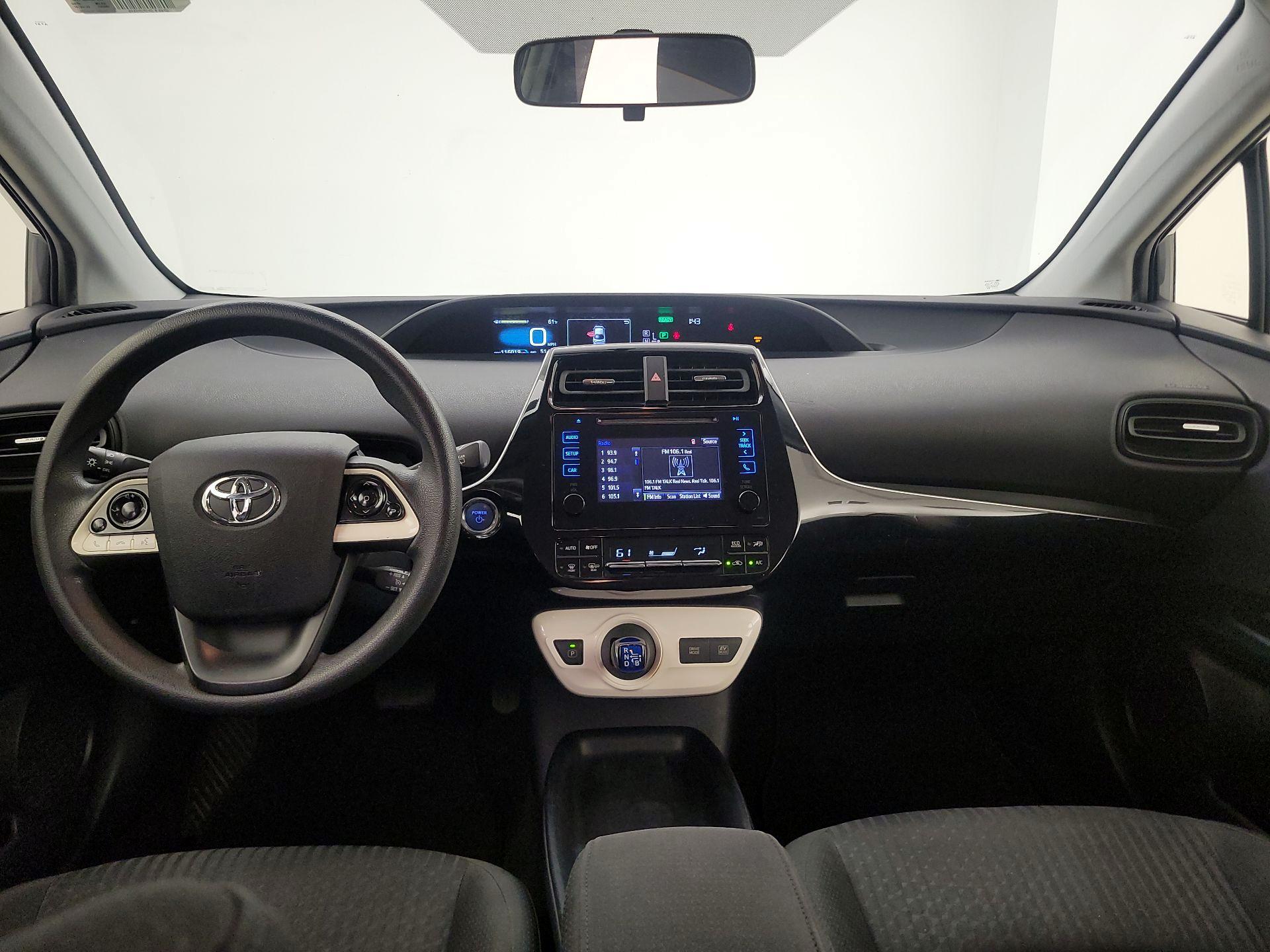 Thumbnail: 2016 Toyota Prius - 9