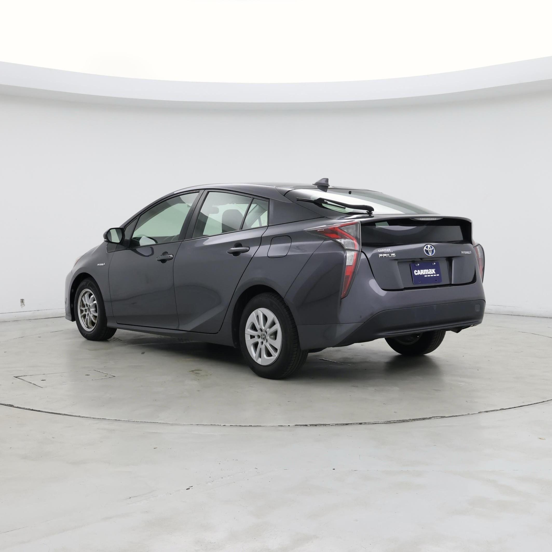 Thumbnail: 2016 Toyota Prius - 2