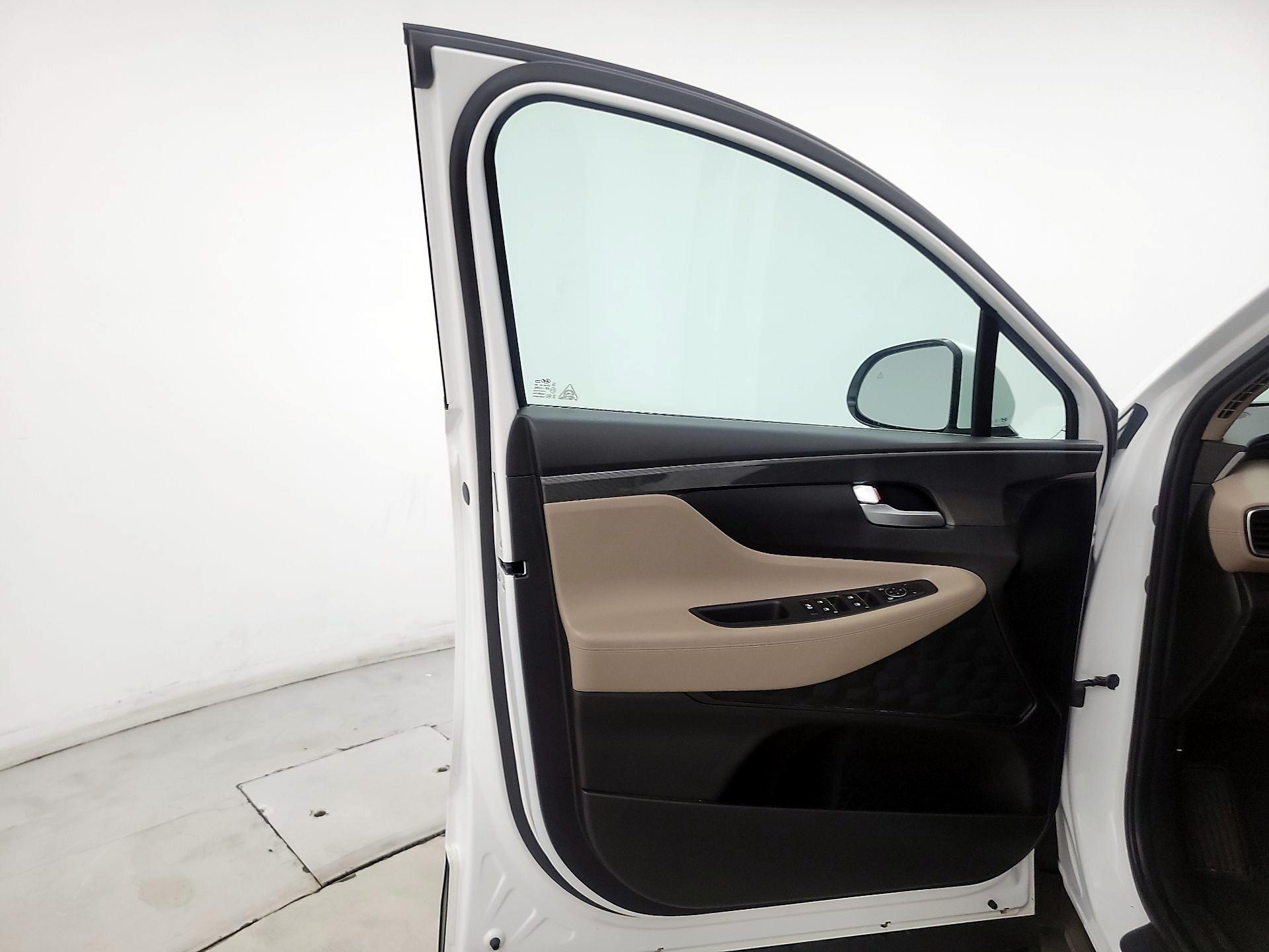 Thumbnail: 2023 Hyundai Santa Fe - 12