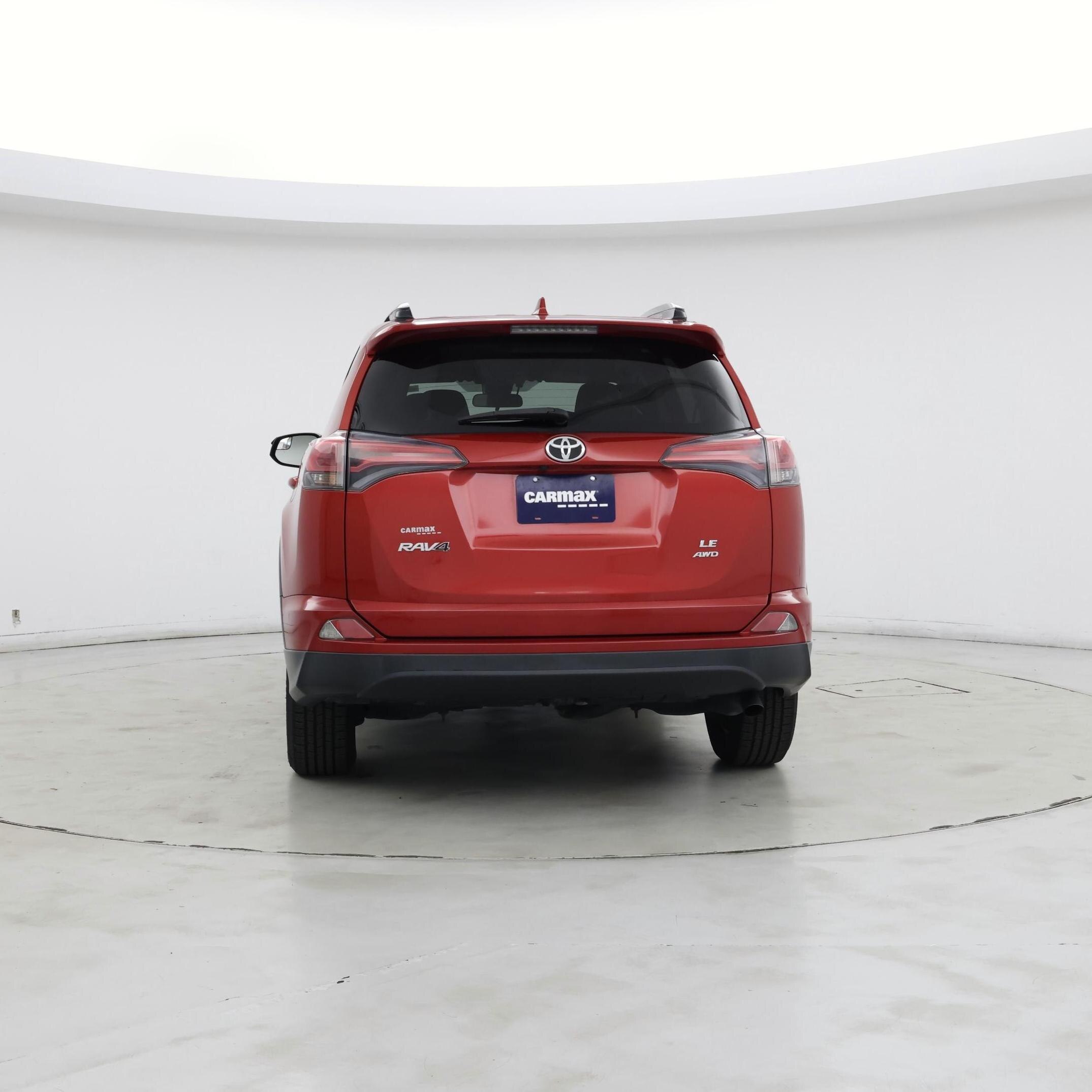 Thumbnail: 2017 Toyota RAV4 - 6