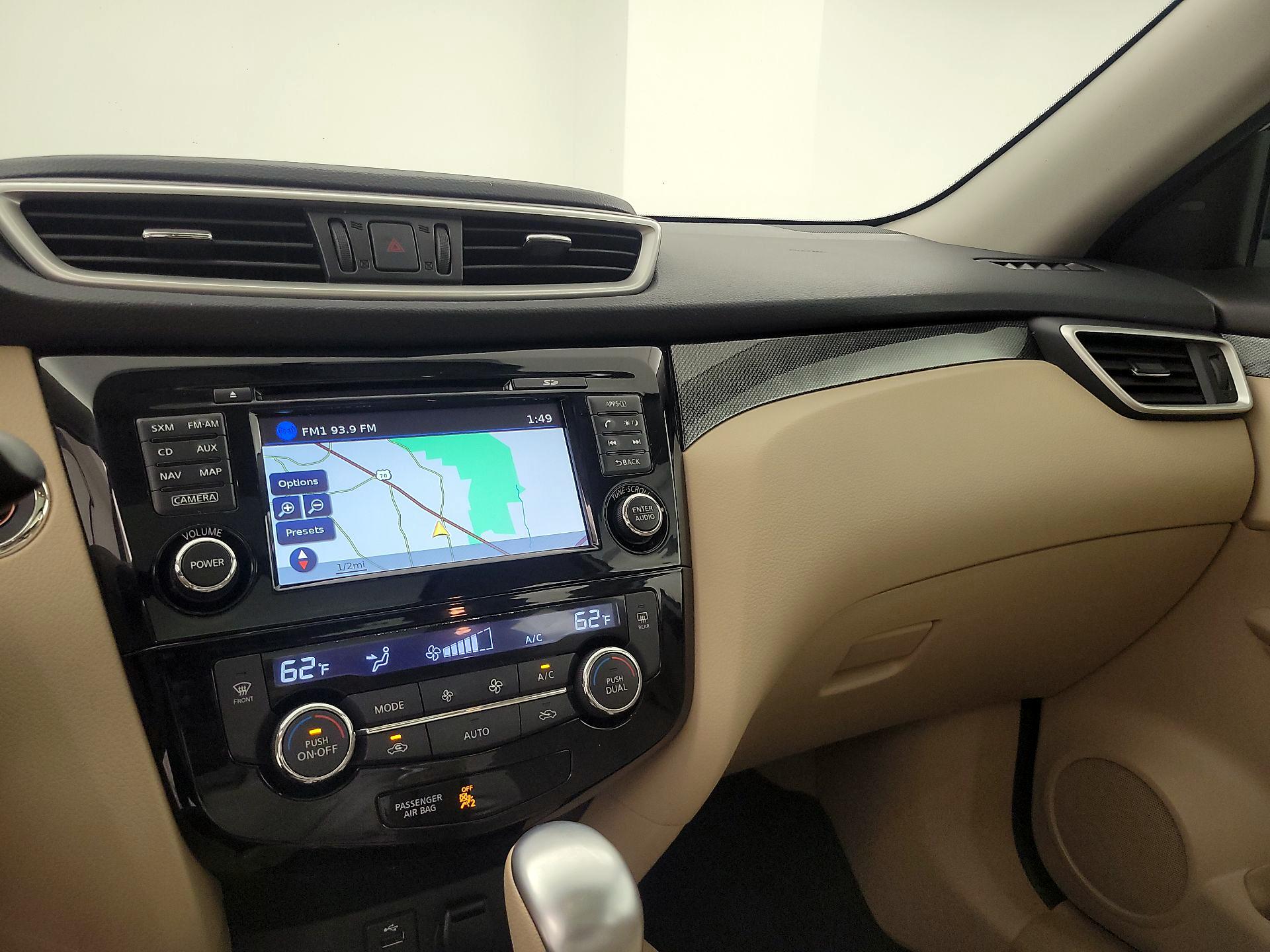 Thumbnail: 2015 Nissan Rogue - 14