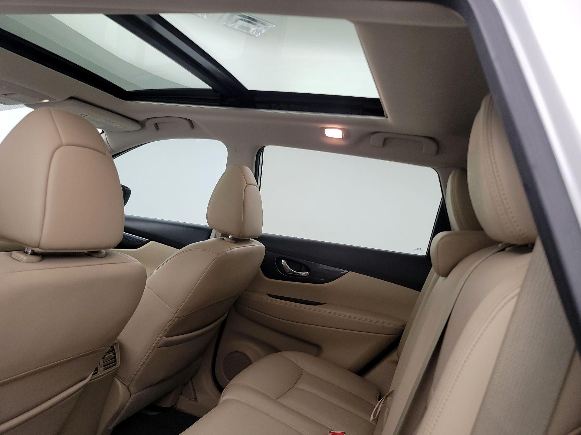 Thumbnail: 2015 Nissan Rogue - 20