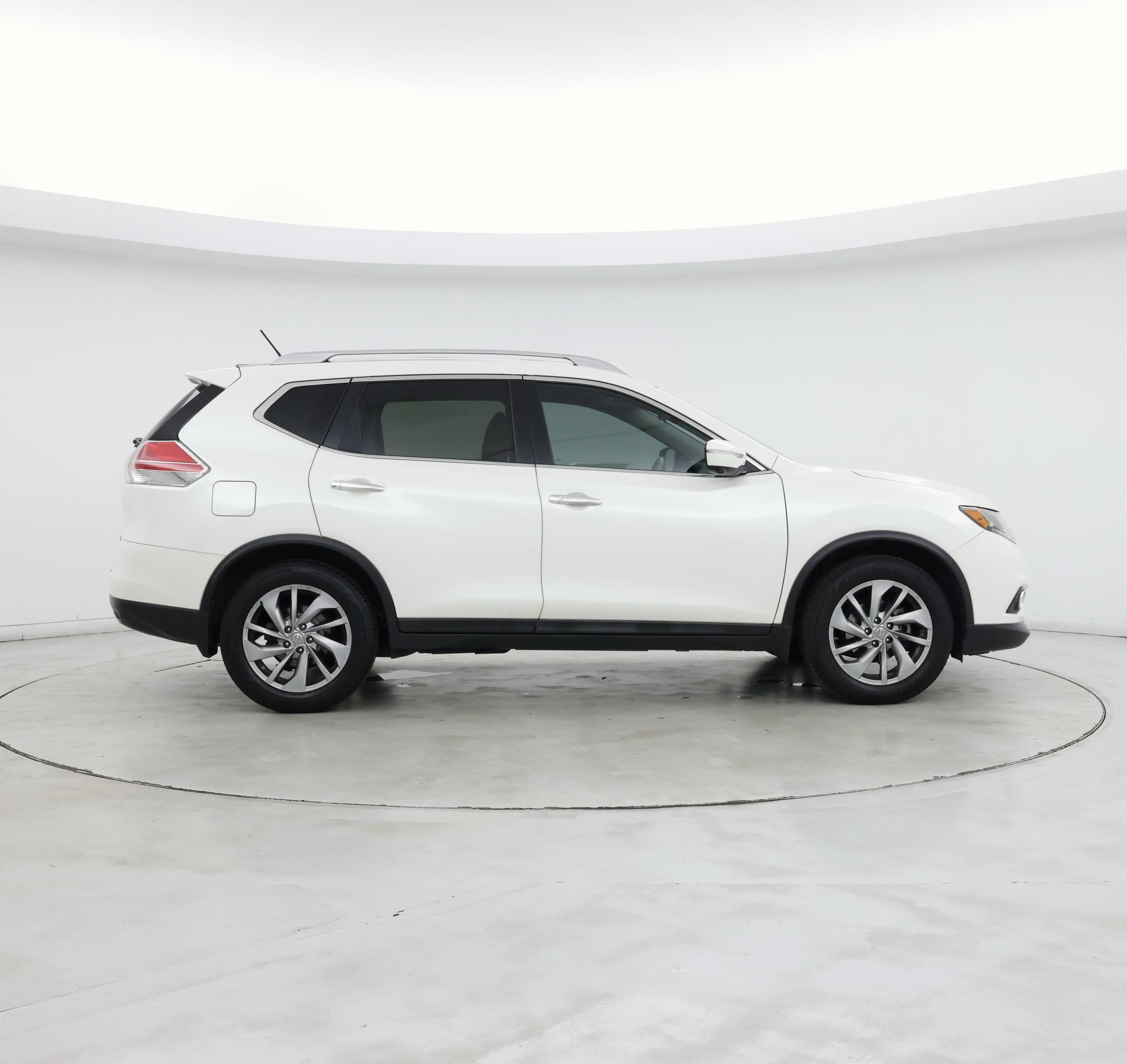Thumbnail: 2015 Nissan Rogue - 7
