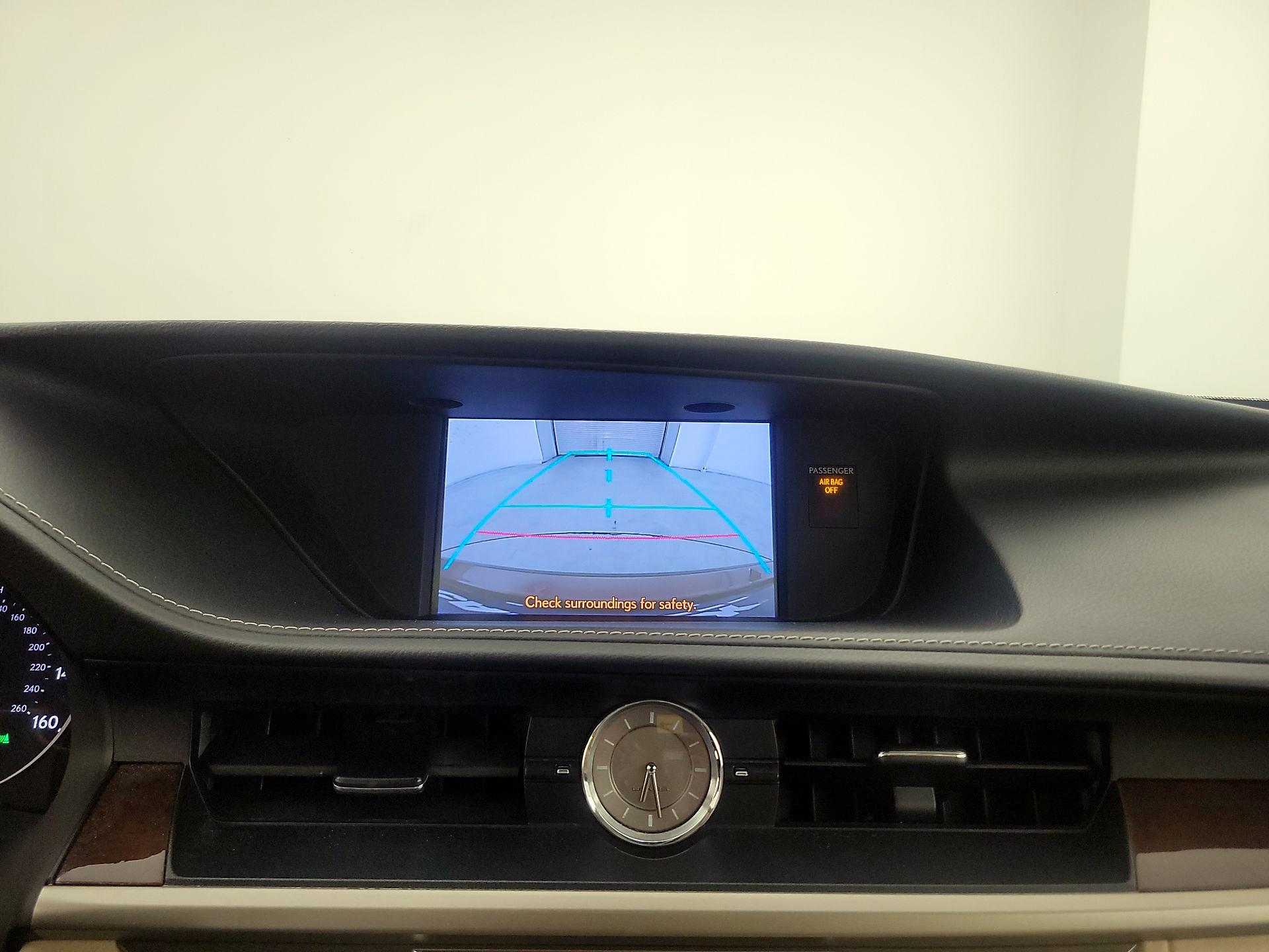 Thumbnail: 2014 Lexus ES - 15