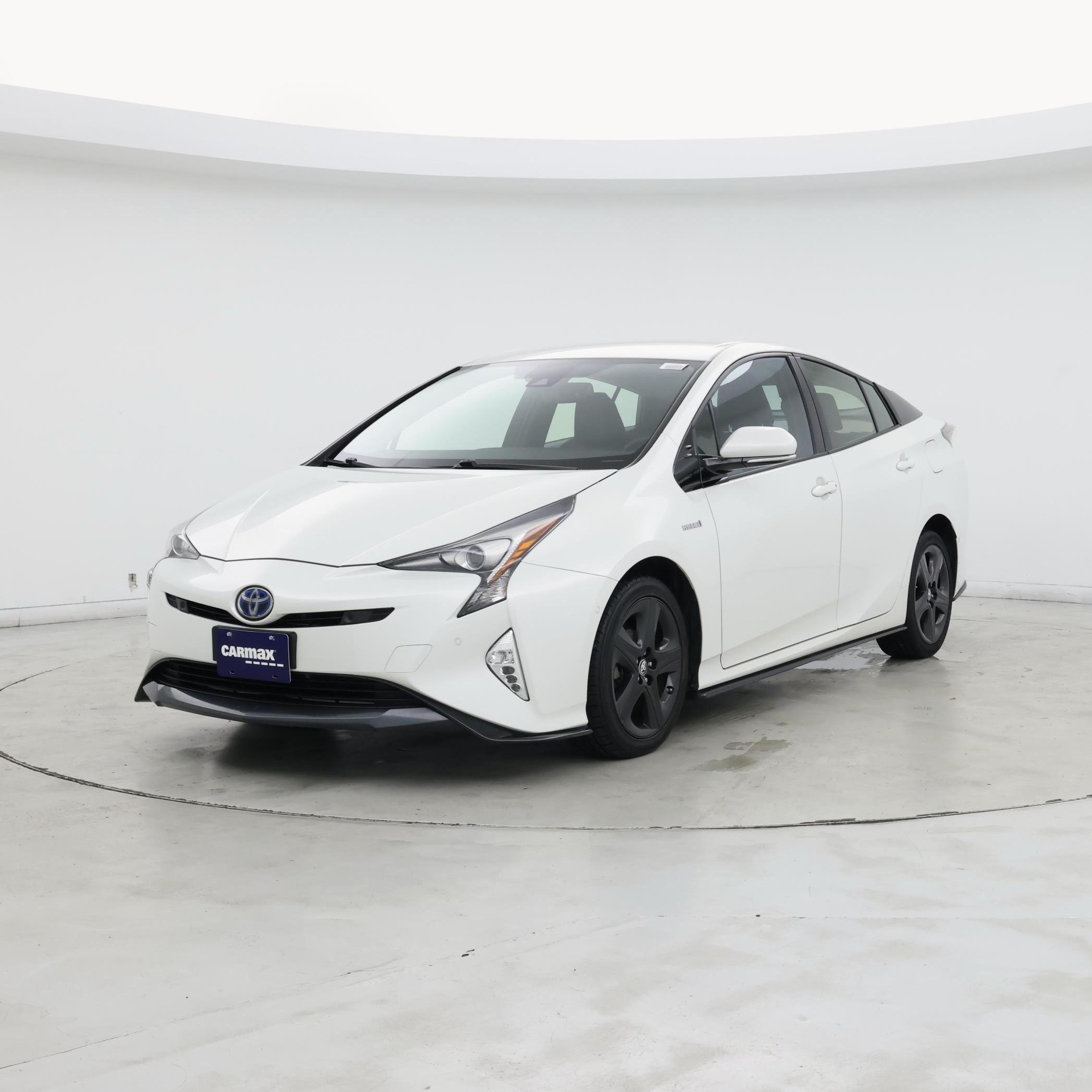 Thumbnail: 2018 Toyota Prius - 4