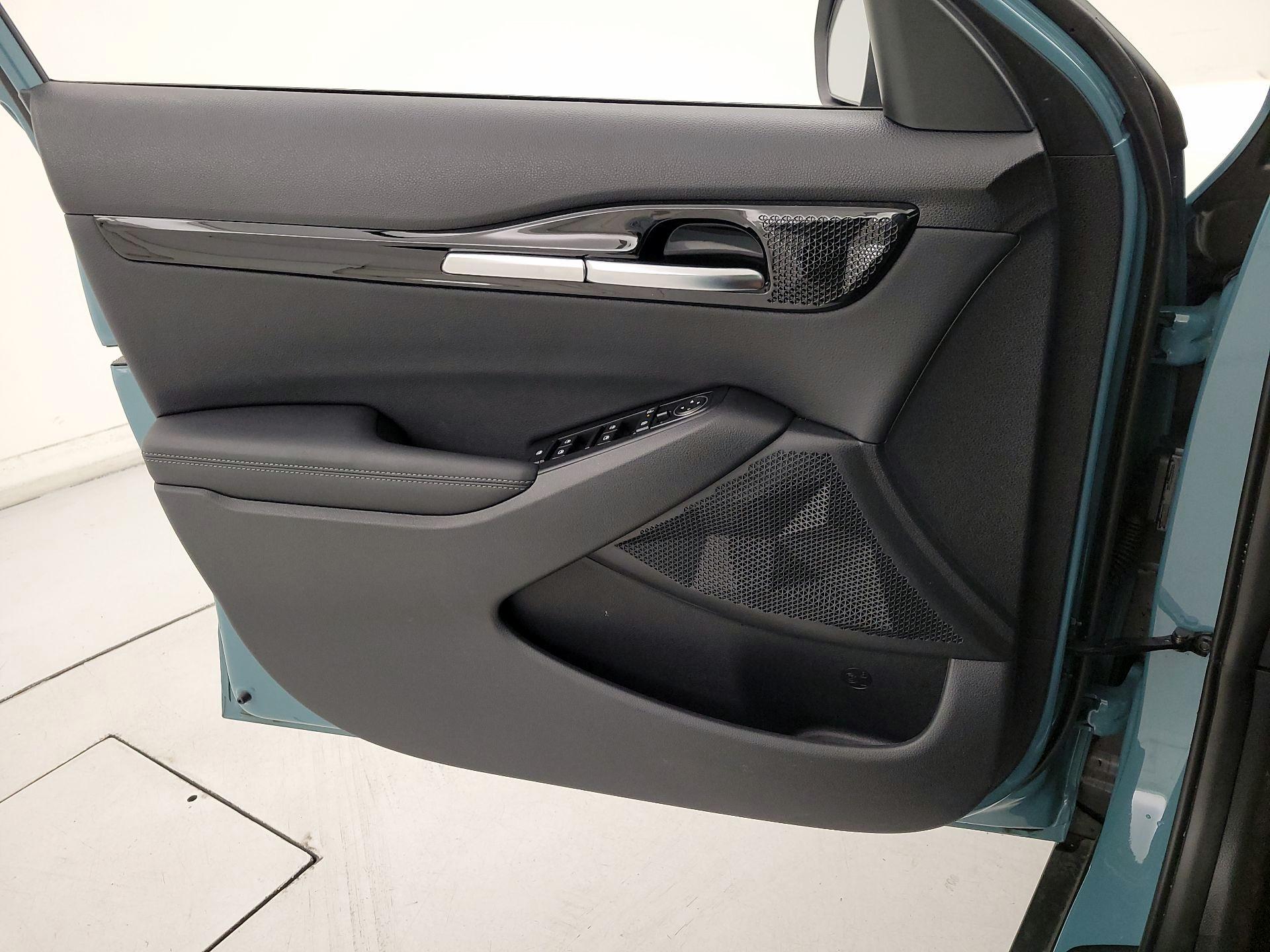 Thumbnail: 2024 Kia Seltos - 12