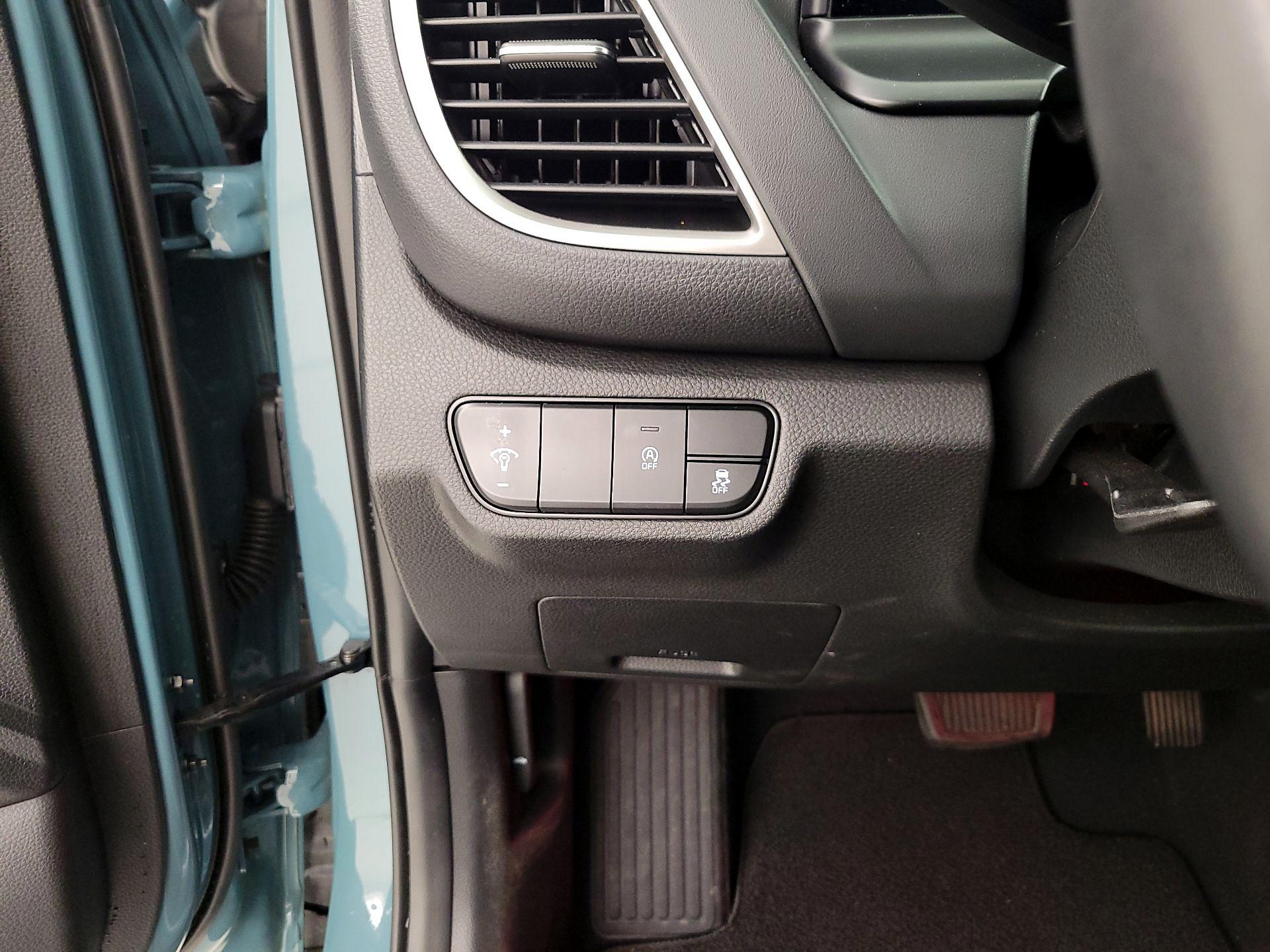 Thumbnail: 2024 Kia Seltos - 13