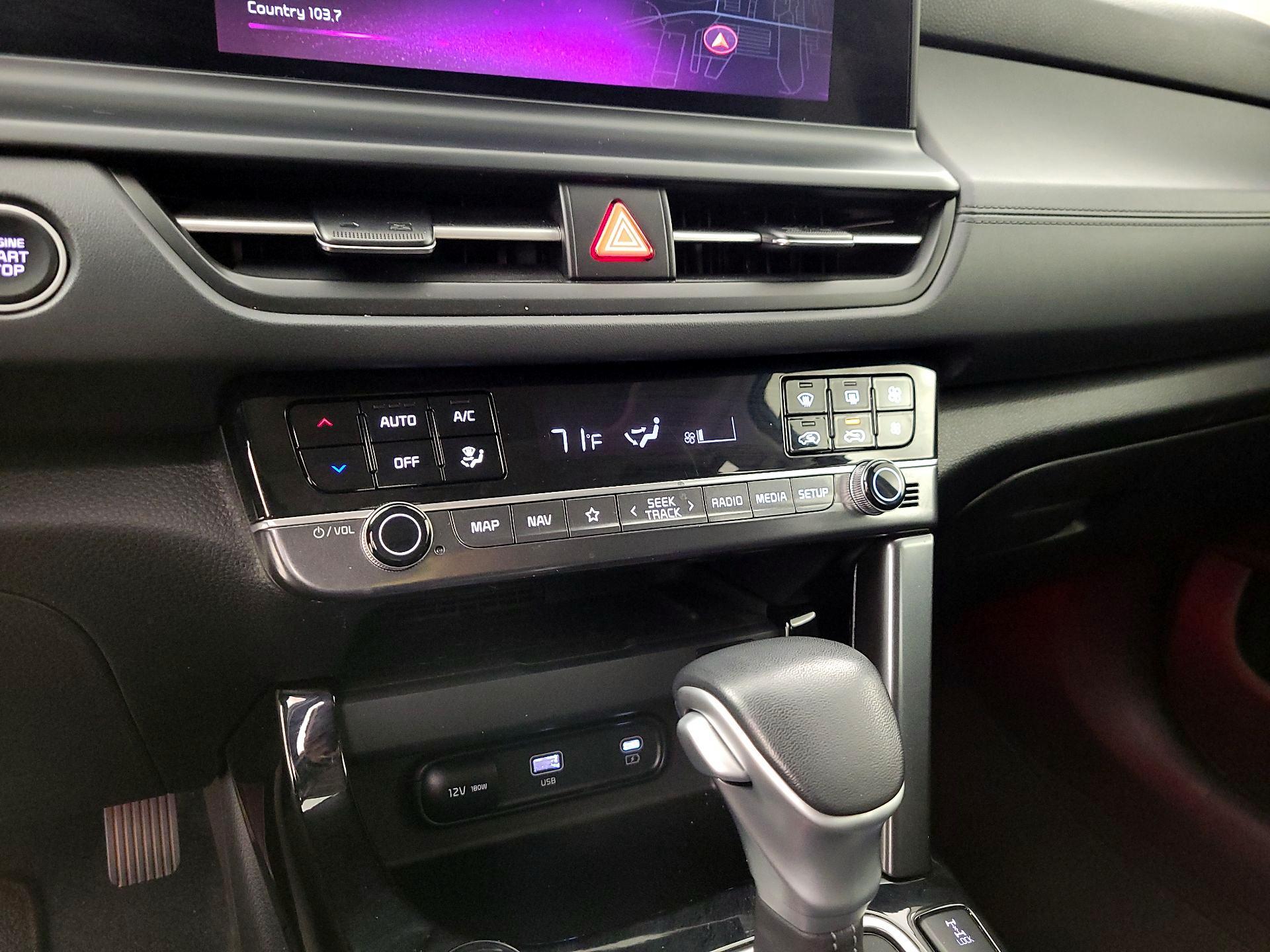 Thumbnail: 2024 Kia Seltos - 17