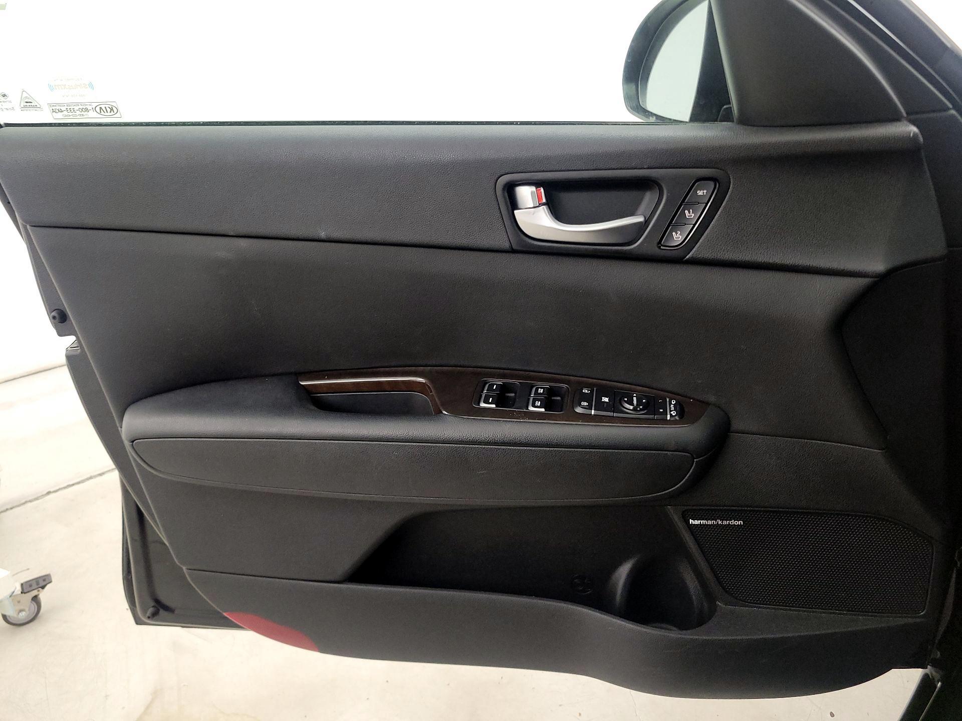 Thumbnail: 2016 Kia Optima - 12