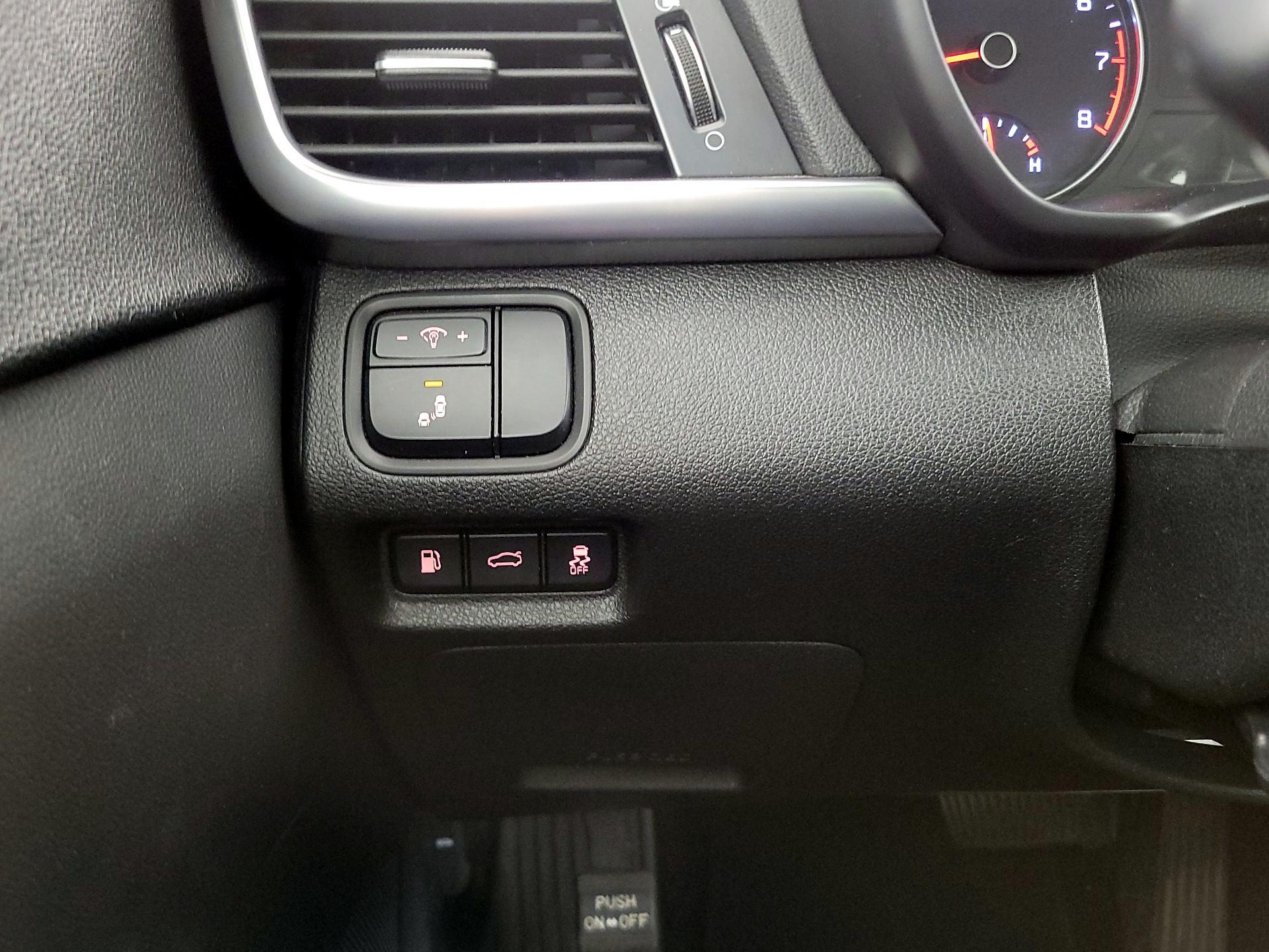 Thumbnail: 2016 Kia Optima - 13