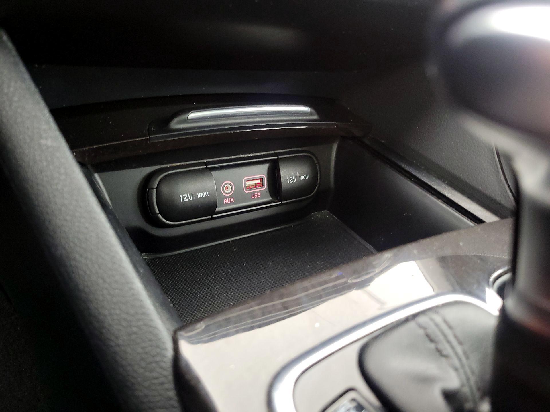 Thumbnail: 2016 Kia Optima - 19