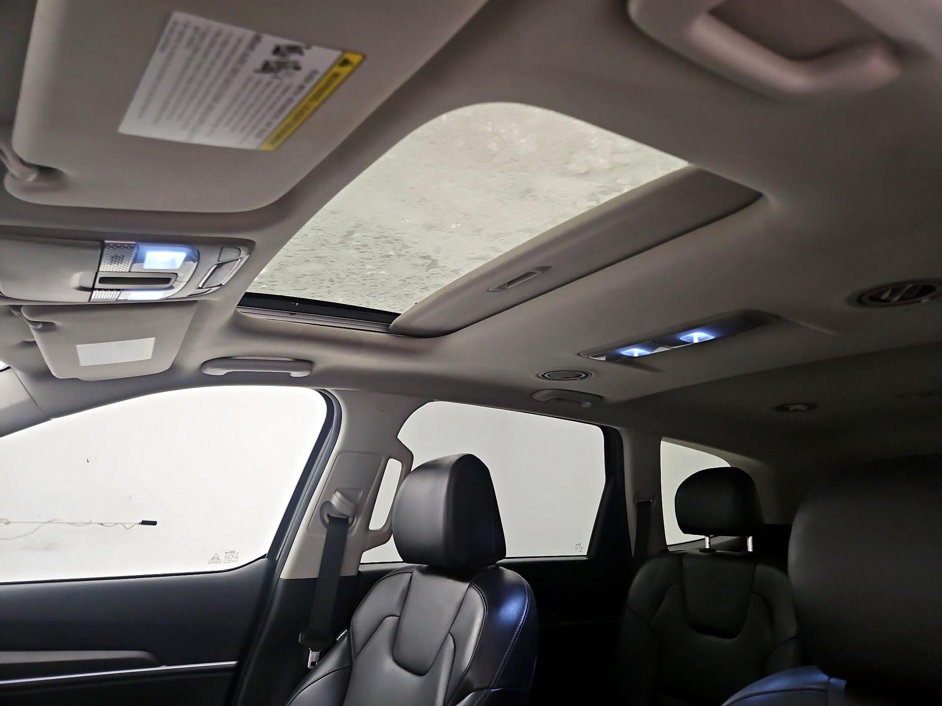 Thumbnail: 2021 Kia Telluride - 19