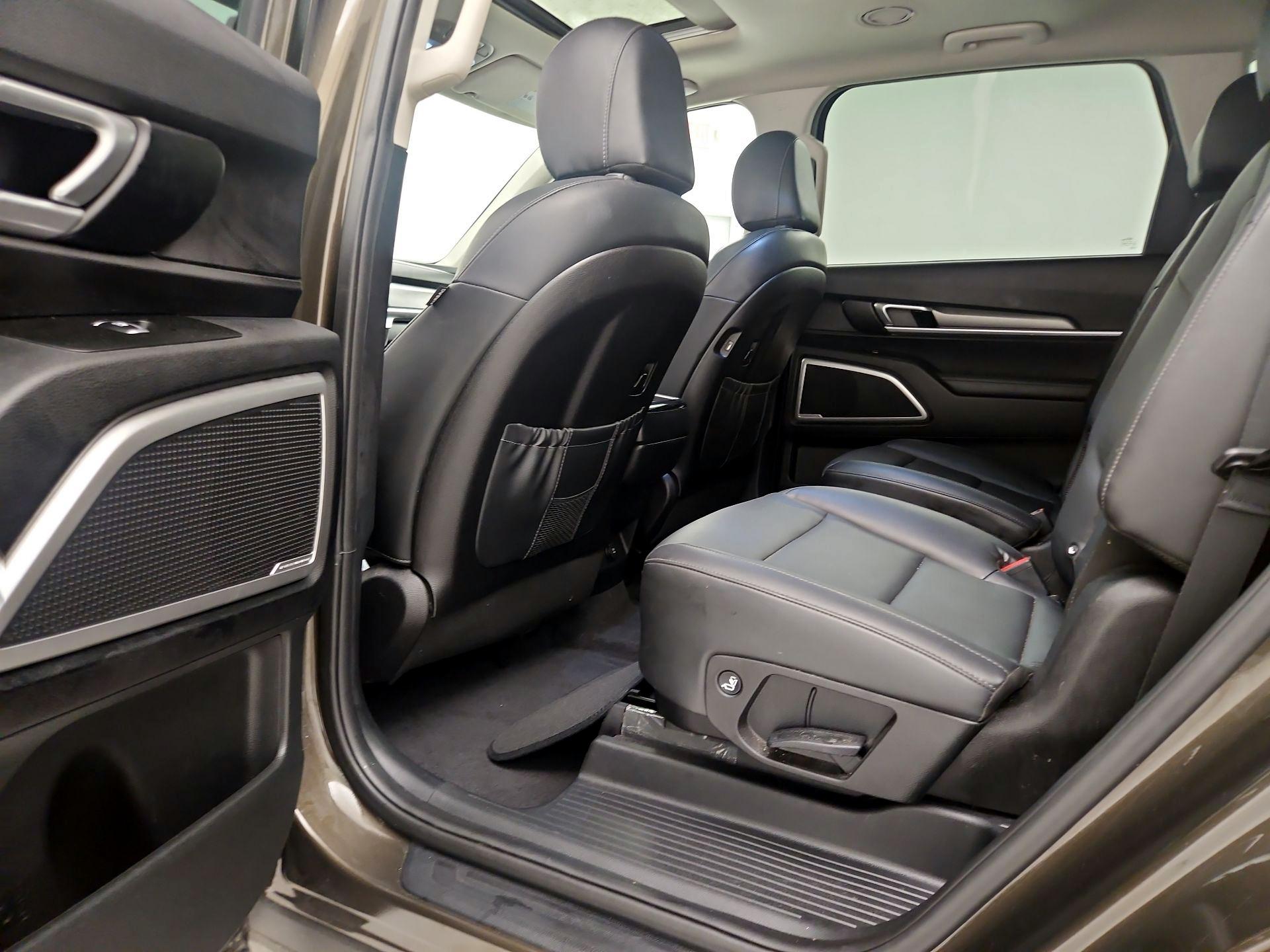 Thumbnail: 2021 Kia Telluride - 20